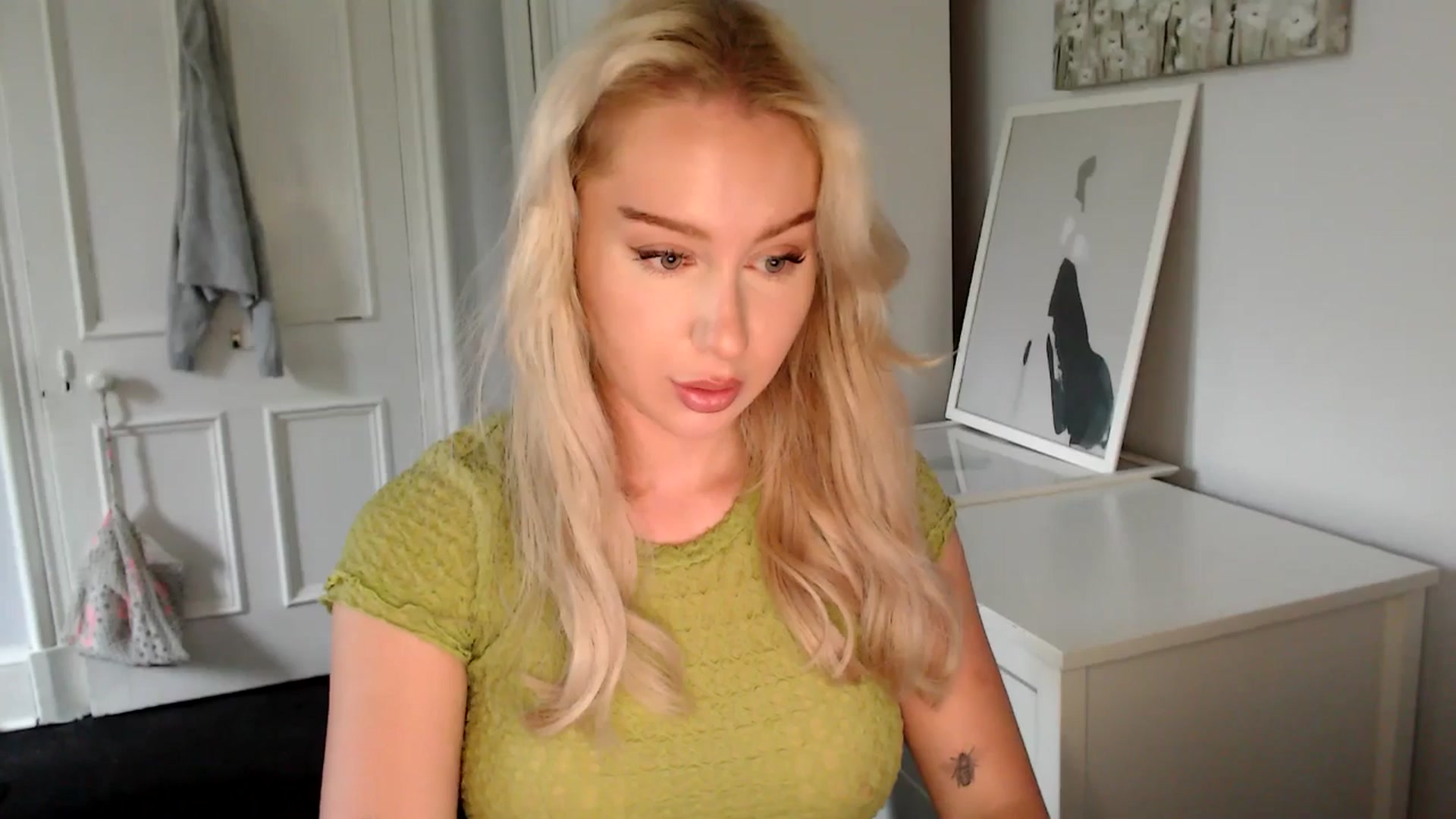 Gallery image thumbnail from British_Cutie's myfreecams stream on, 05/28/2025, 19:15 image 18 of 20