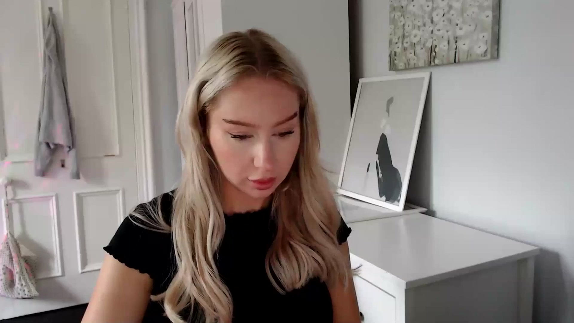 Gallery image thumbnail from British_Cutie's myfreecams stream on, 05/29/2025, 14:48 image 8 of 20