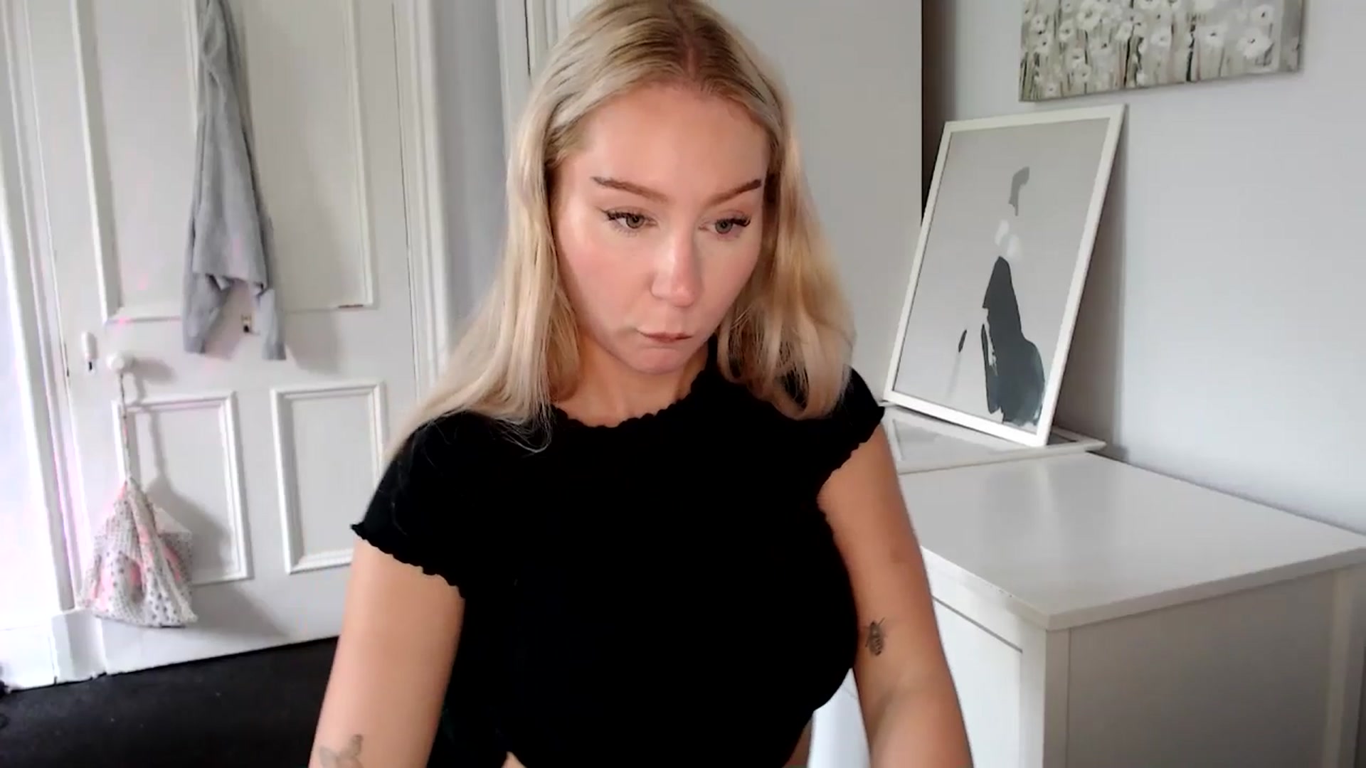 Gallery image thumbnail from British_Cutie's myfreecams stream on, 05/29/2025, 14:48 image 10 of 20