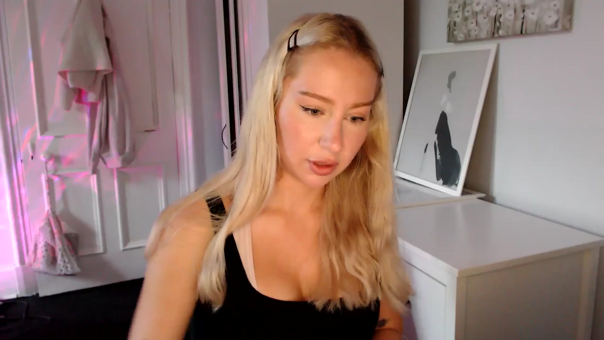 Gallery image thumbnail from British_Cutie's myfreecams stream on, 05/30/2025, 20:10 image 3 of 20