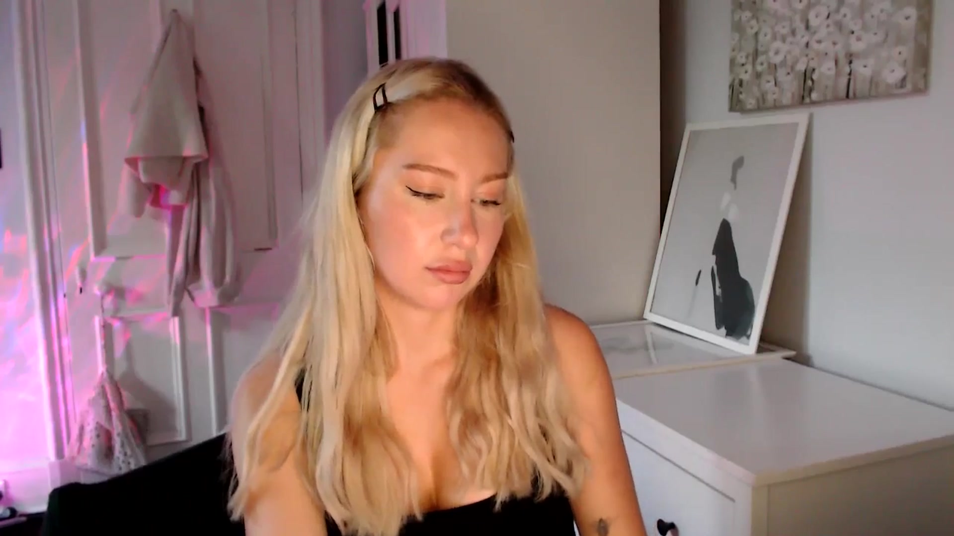 Gallery image thumbnail from British_Cutie's myfreecams stream on, 05/30/2025, 20:10 image 7 of 20