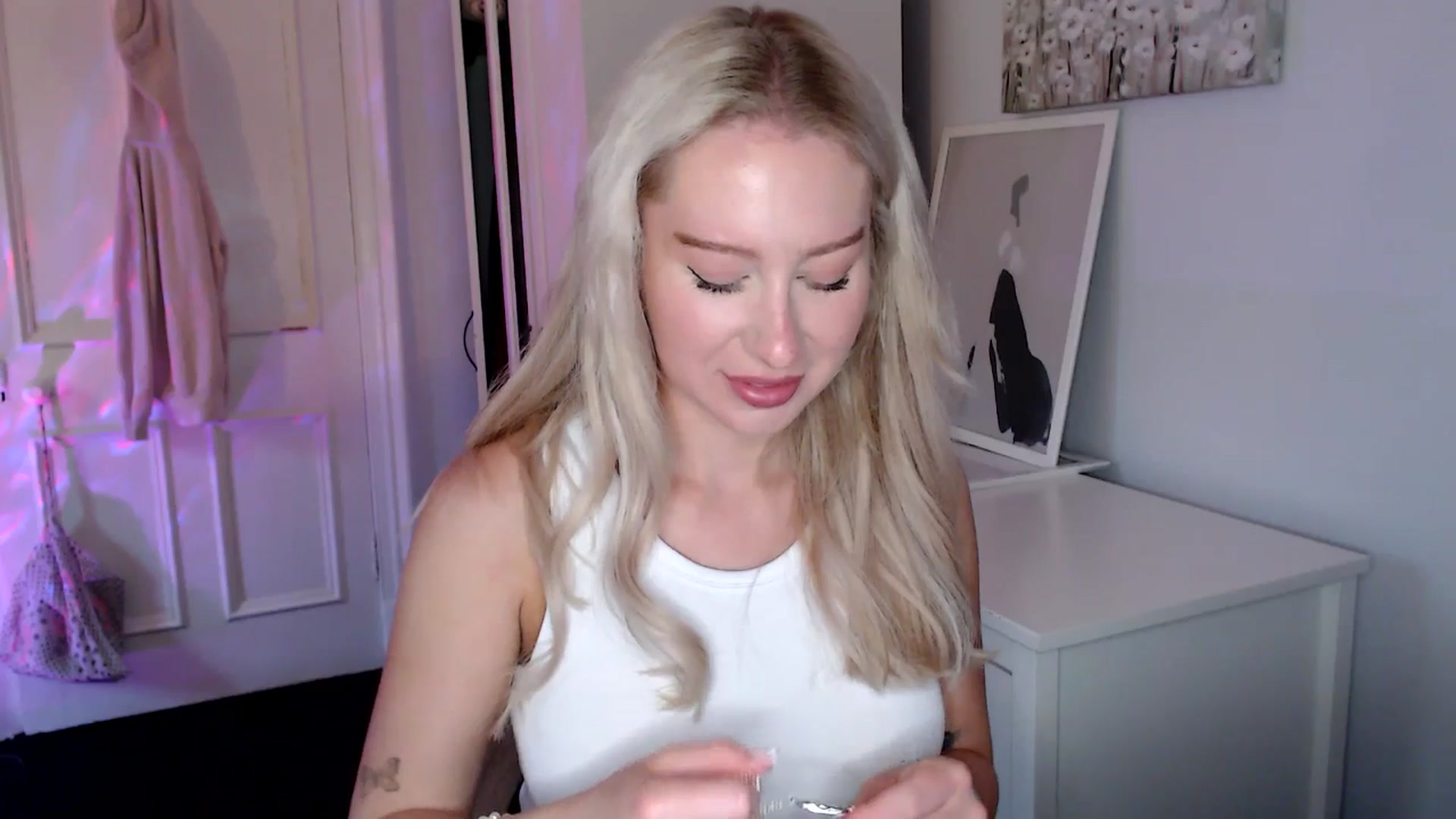 Gallery image thumbnail from British_Cutie's myfreecams stream on, 05/31/2025, 18:20 image 3 of 20