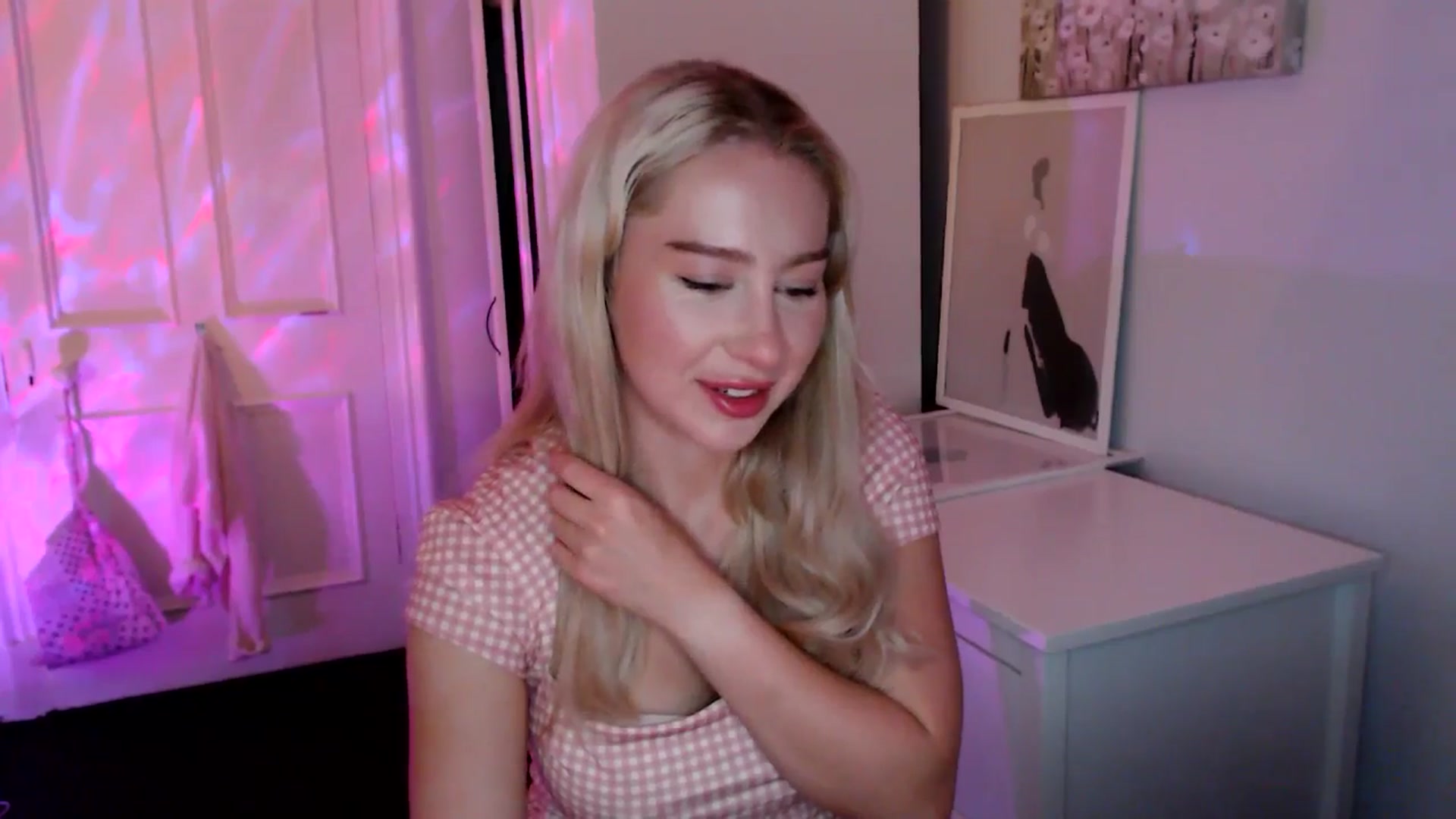 Gallery image thumbnail from British_Cutie's myfreecams stream on, 06/01/2025, 20:45 image 20 of 20