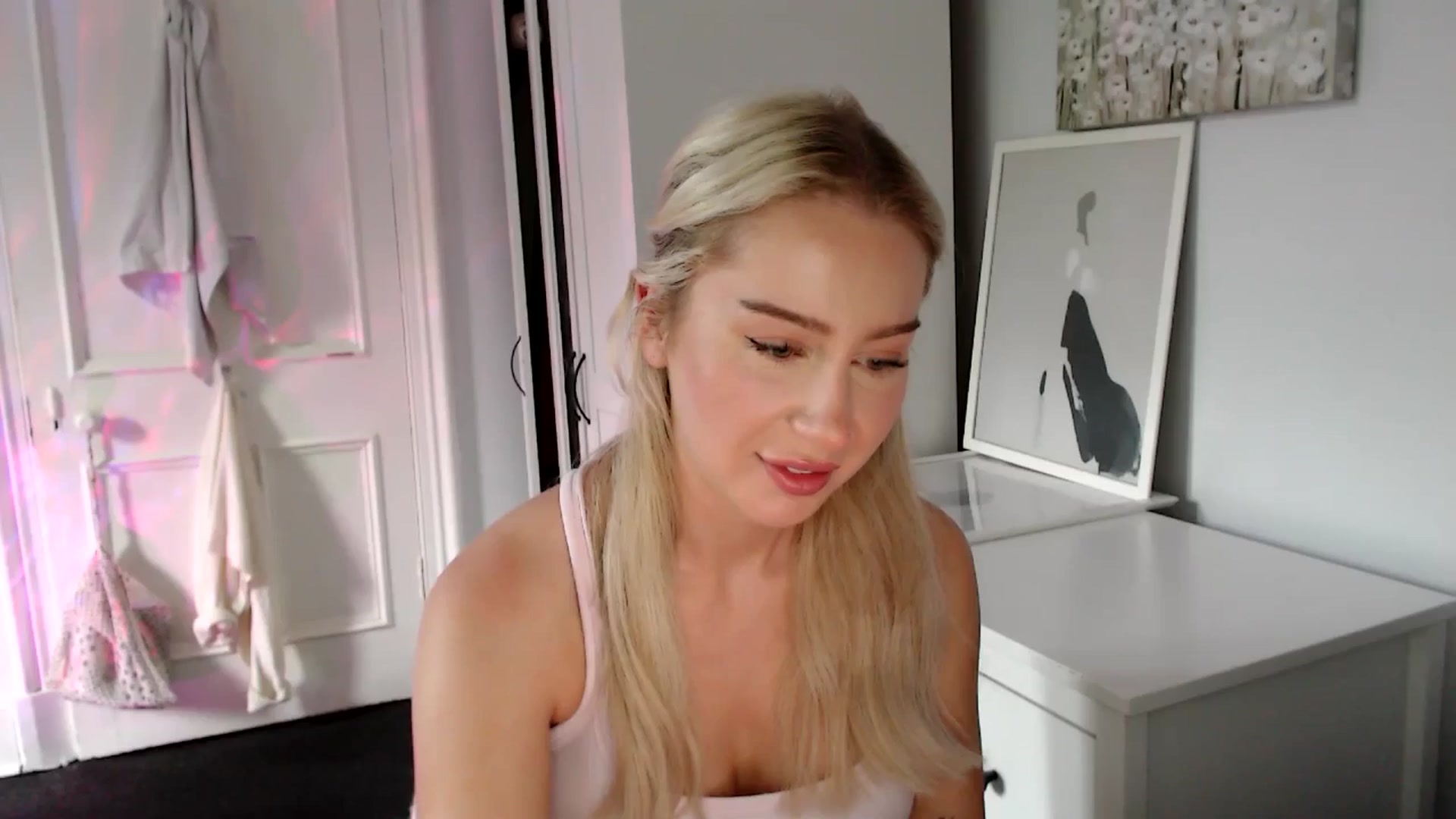 Gallery image thumbnail from British_Cutie's myfreecams stream on, 06/02/2025, 18:10 image 4 of 20
