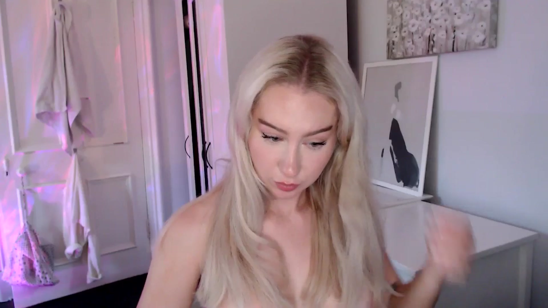 Gallery image thumbnail from British_Cutie's myfreecams stream on, 06/02/2025, 19:40 image 18 of 20