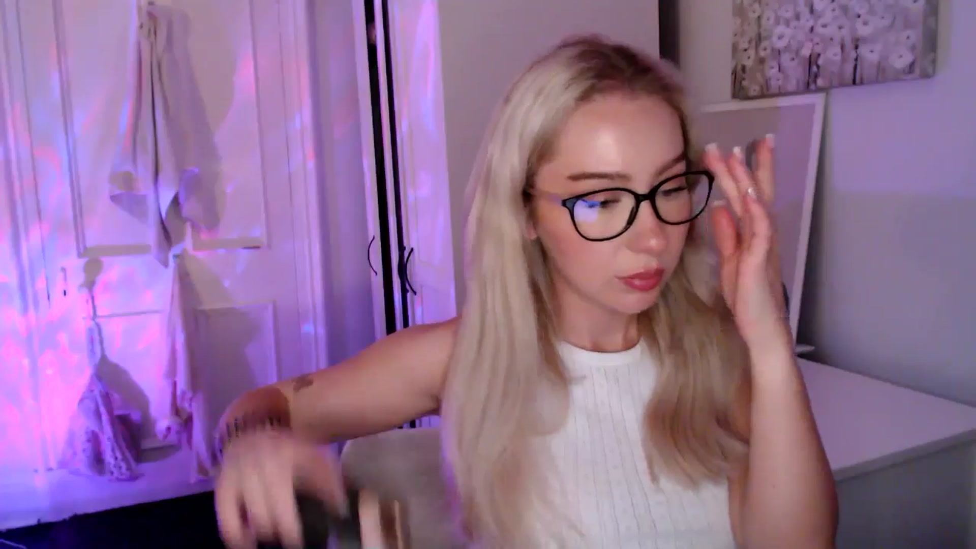 Gallery image thumbnail from British_Cutie's myfreecams stream on, 06/02/2025, 21:54 image 8 of 20