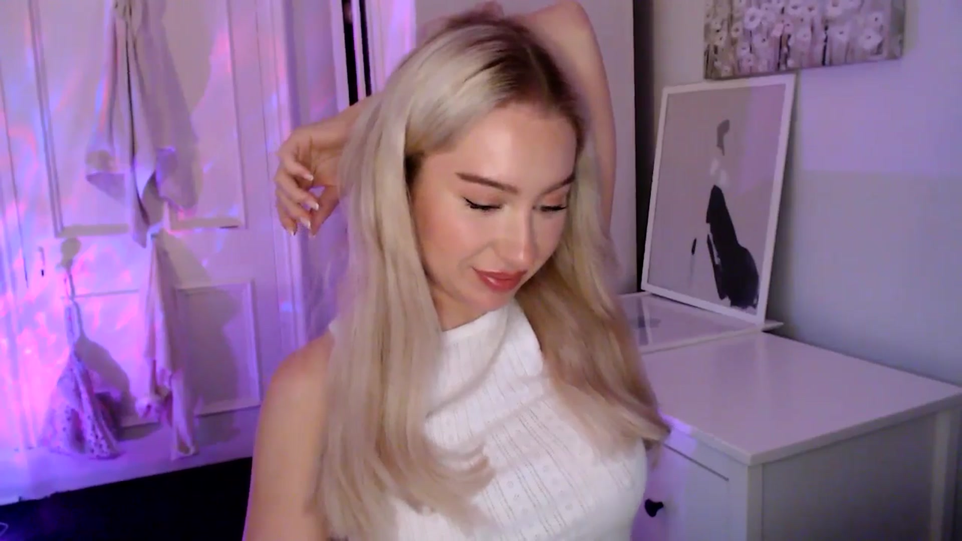 Gallery image thumbnail from British_Cutie's myfreecams stream on, 06/02/2025, 21:54 image 4 of 20