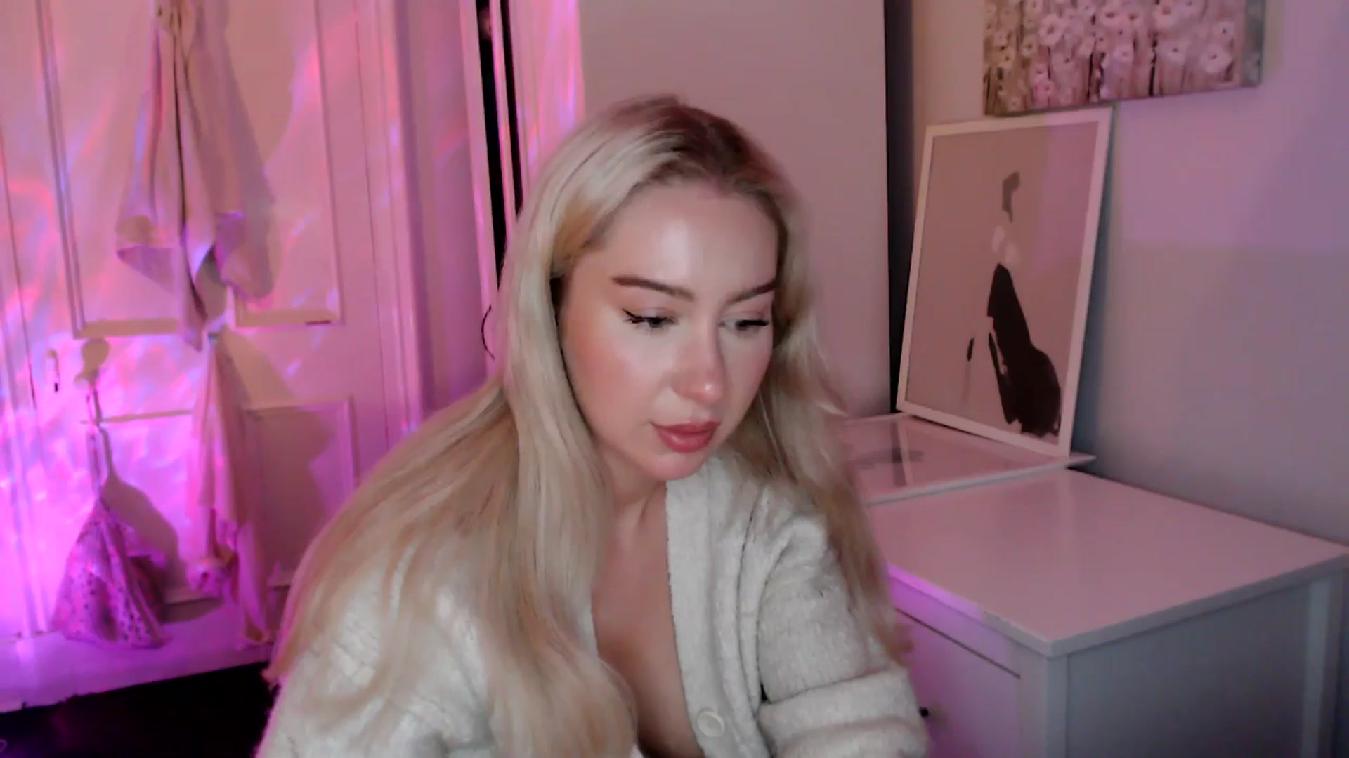 Gallery image thumbnail from British_Cutie's myfreecams stream on, 06/02/2025, 21:54 image 17 of 20