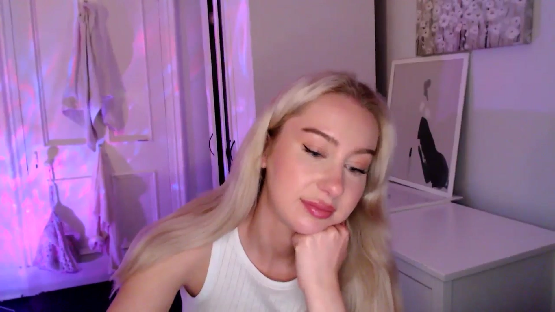 Gallery image thumbnail from British_Cutie's myfreecams stream on, 06/02/2025, 21:54 image 7 of 20