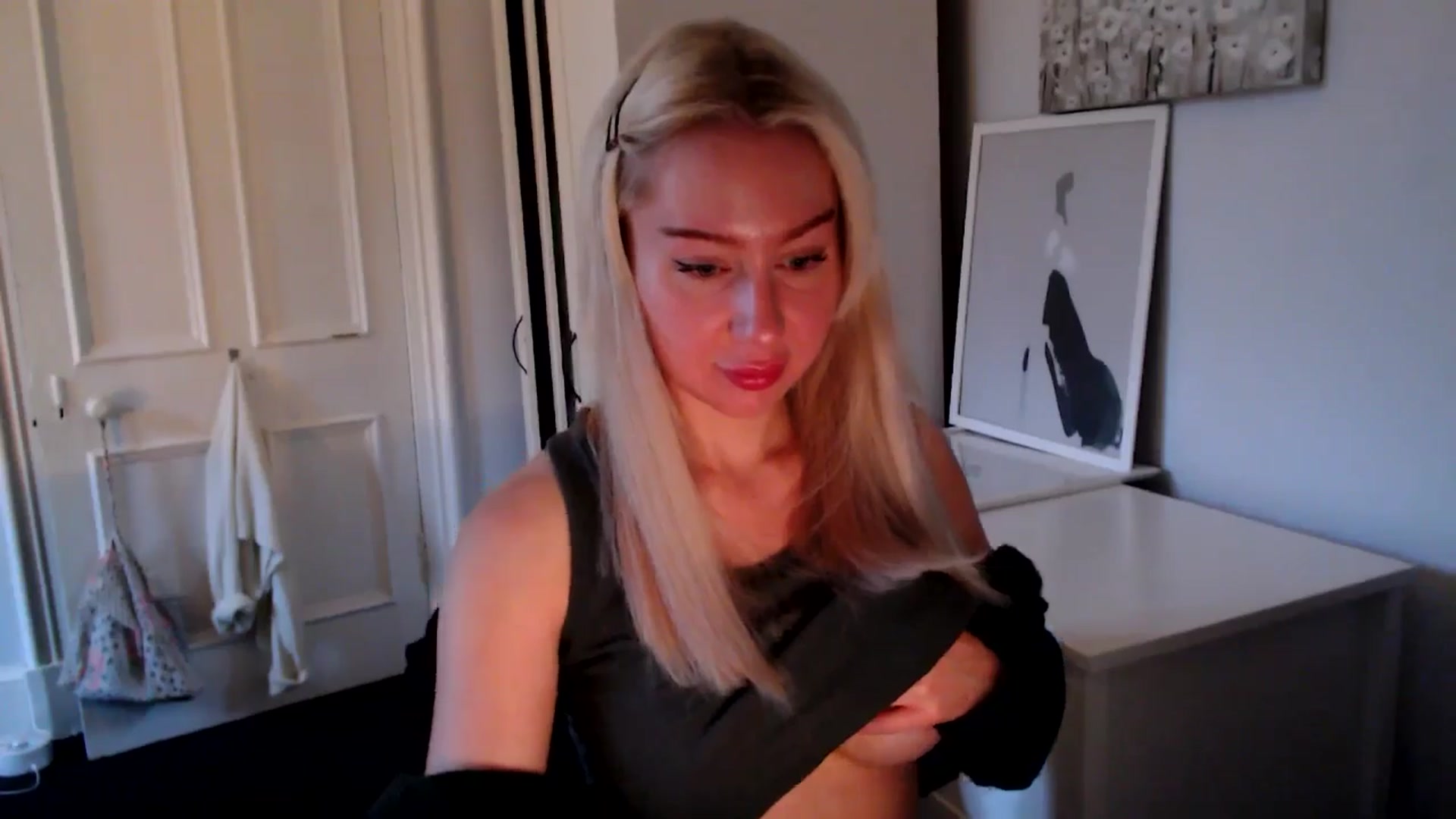 Gallery image thumbnail from British_Cutie's myfreecams stream on, 06/03/2025, 21:13 image 2 of 20