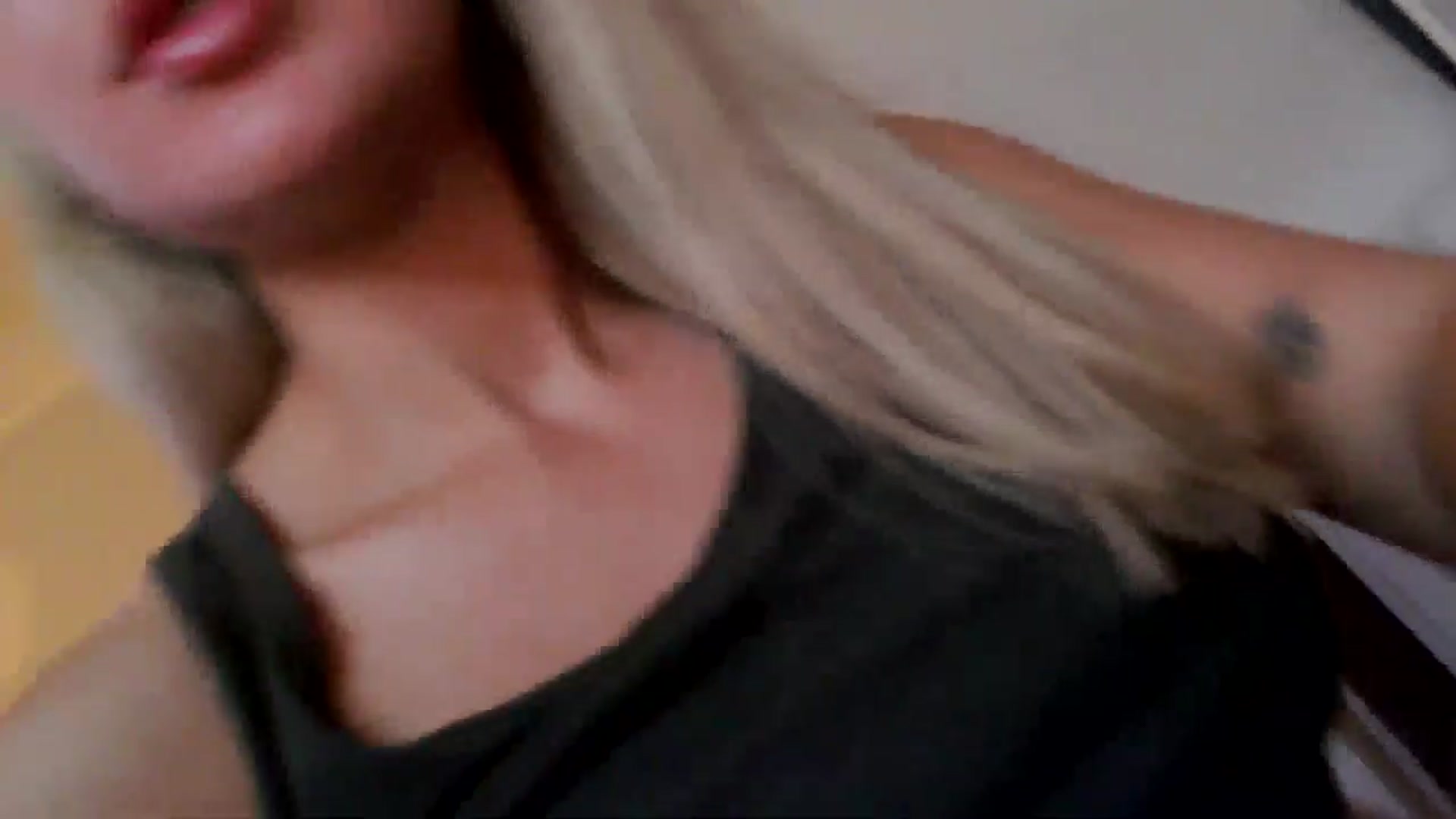 Gallery image thumbnail from British_Cutie's myfreecams stream on, 06/03/2025, 21:13 image 10 of 20