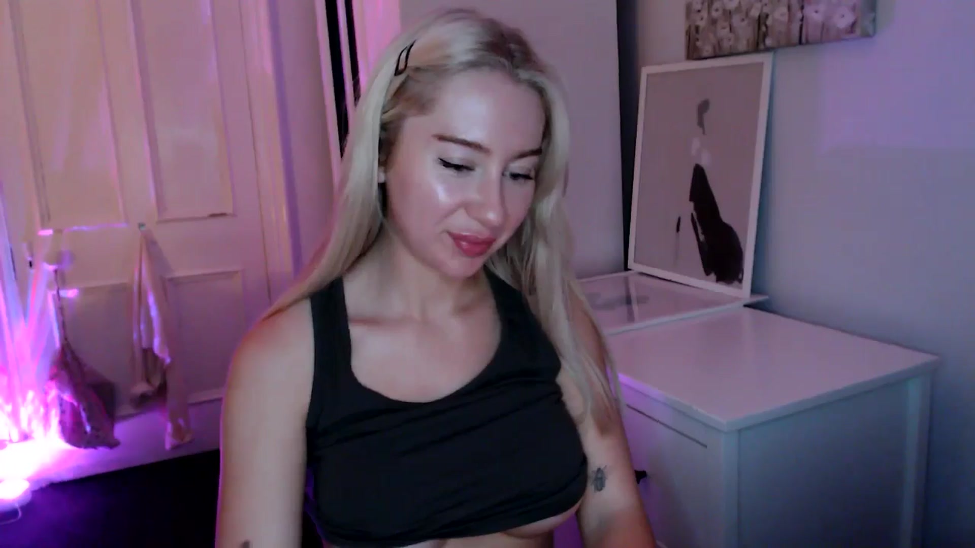 Gallery image thumbnail from British_Cutie's myfreecams stream on, 06/03/2025, 21:36 image 3 of 20