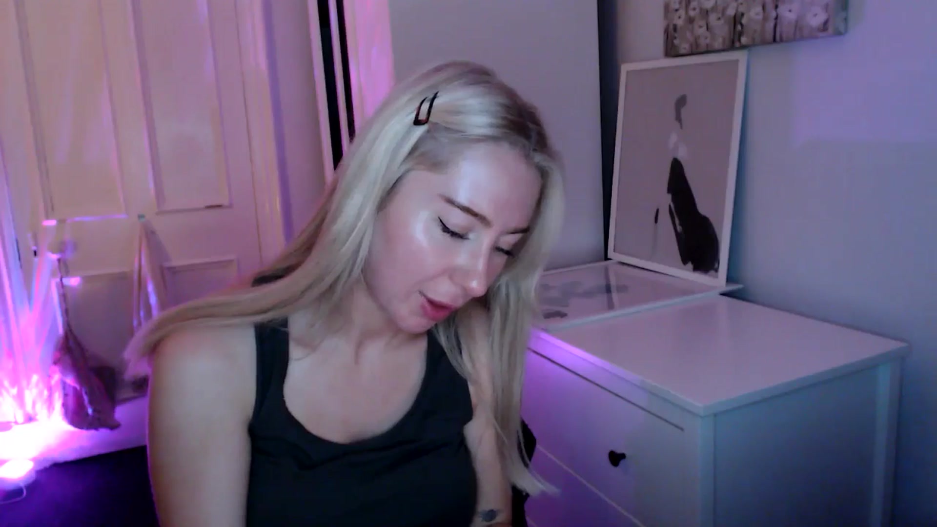 Gallery image thumbnail from British_Cutie's myfreecams stream on, 06/03/2025, 21:36 image 5 of 20