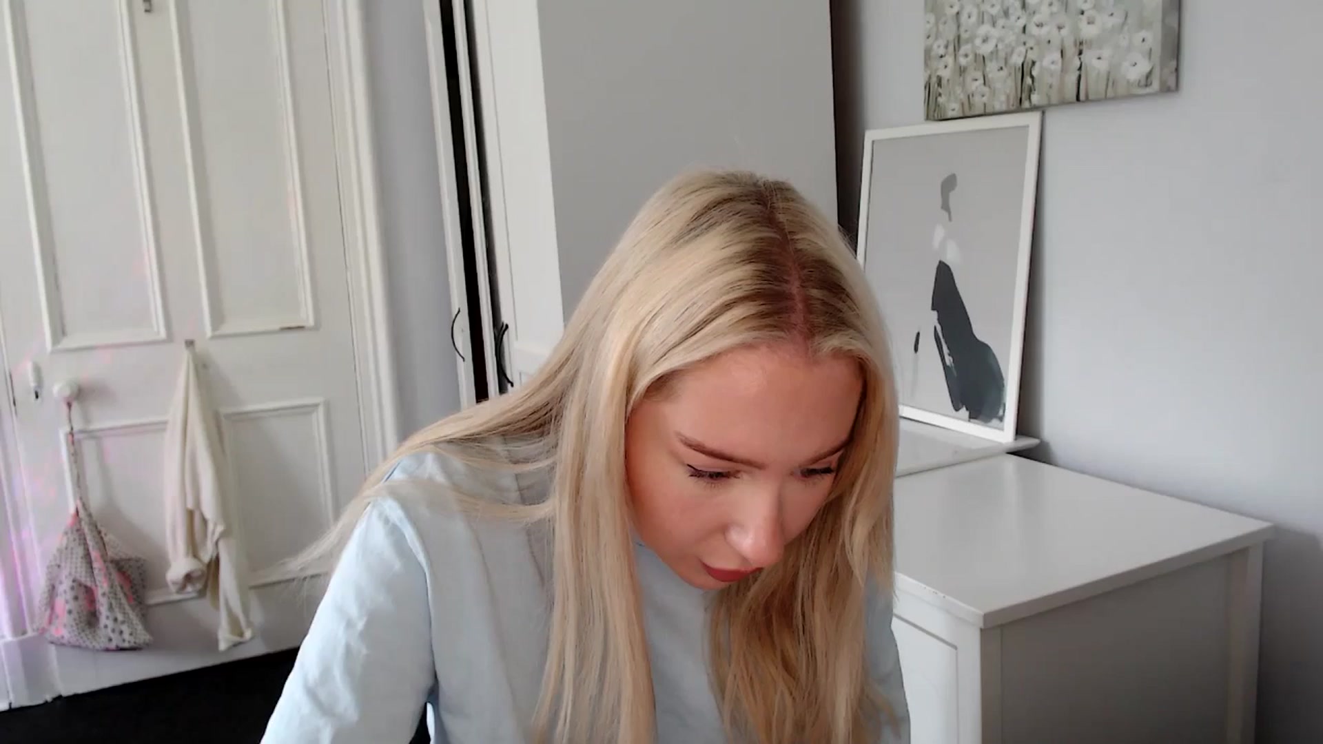 Gallery image thumbnail from British_Cutie's myfreecams stream on, 06/04/2025, 09:26 image 14 of 20