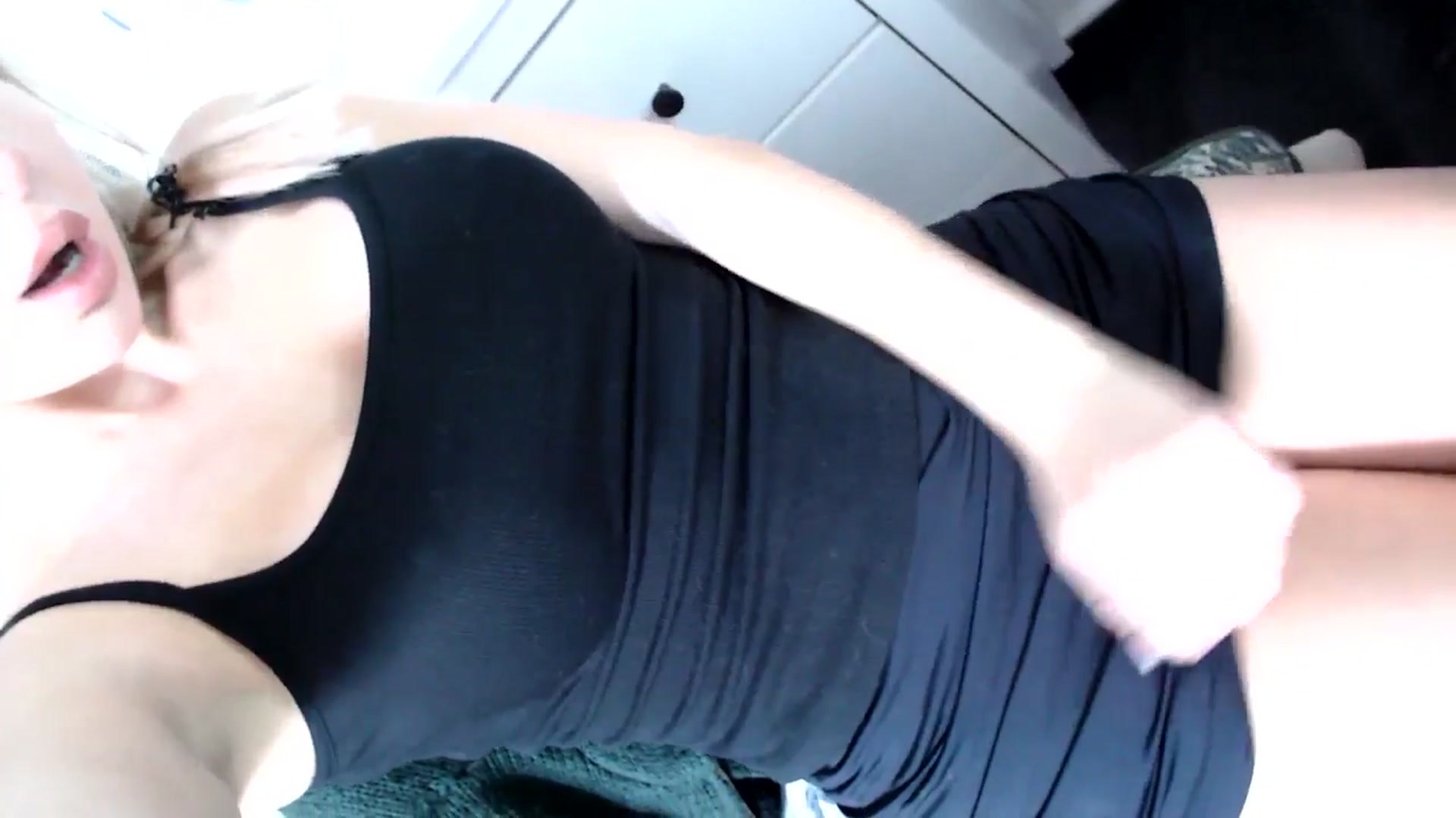 Gallery image thumbnail from British_Cutie's myfreecams stream on, 06/04/2025, 12:08 image 19 of 20