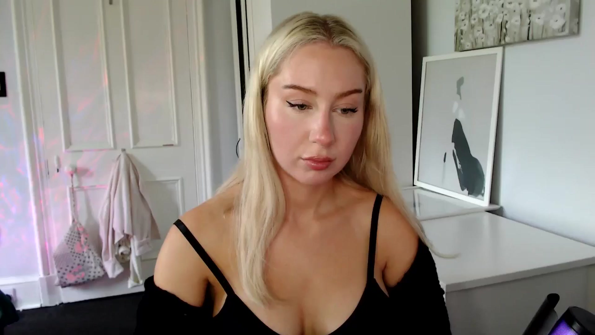 Gallery image thumbnail from British_Cutie's myfreecams stream on, 06/06/2025, 15:12 image 14 of 20