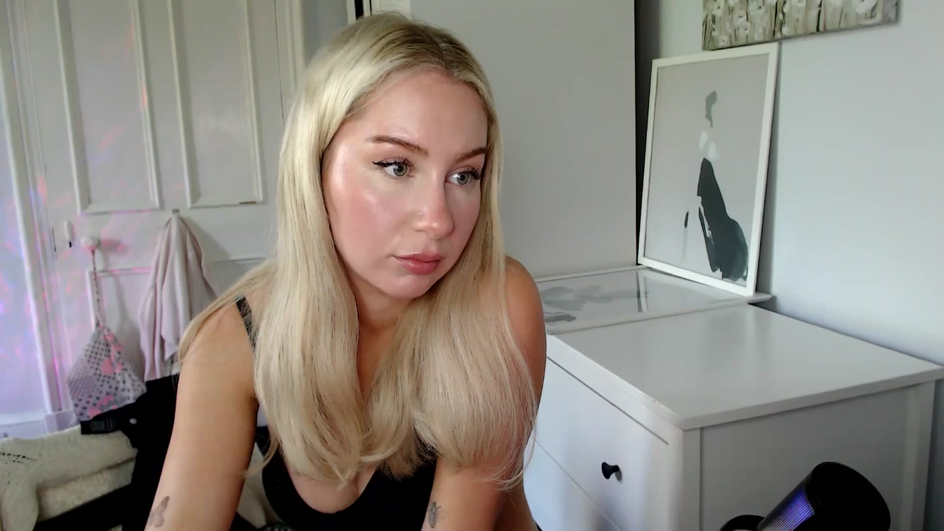 Gallery image thumbnail from British_Cutie's myfreecams stream on, 06/06/2025, 15:57 image 17 of 20