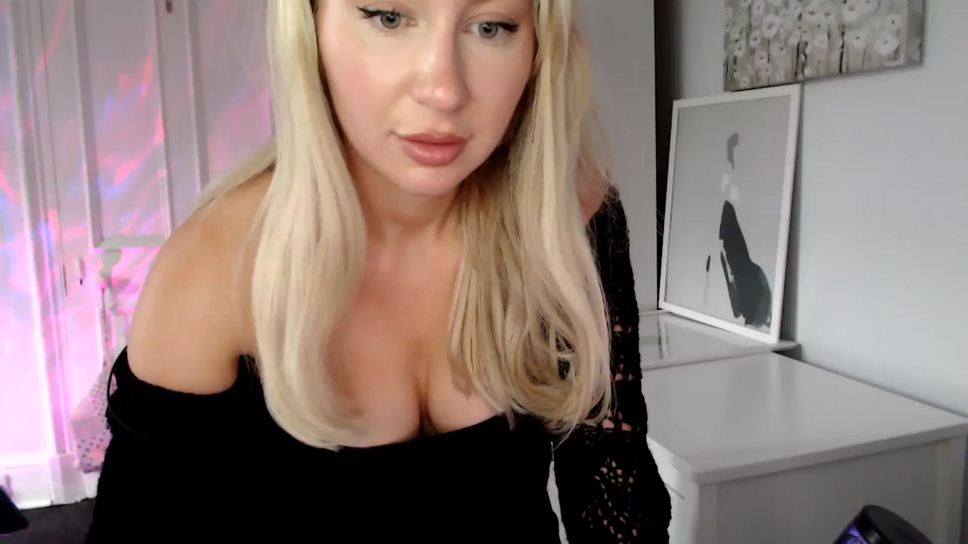 Gallery image thumbnail from British_Cutie's myfreecams stream on, 06/06/2025, 19:14 image 19 of 20