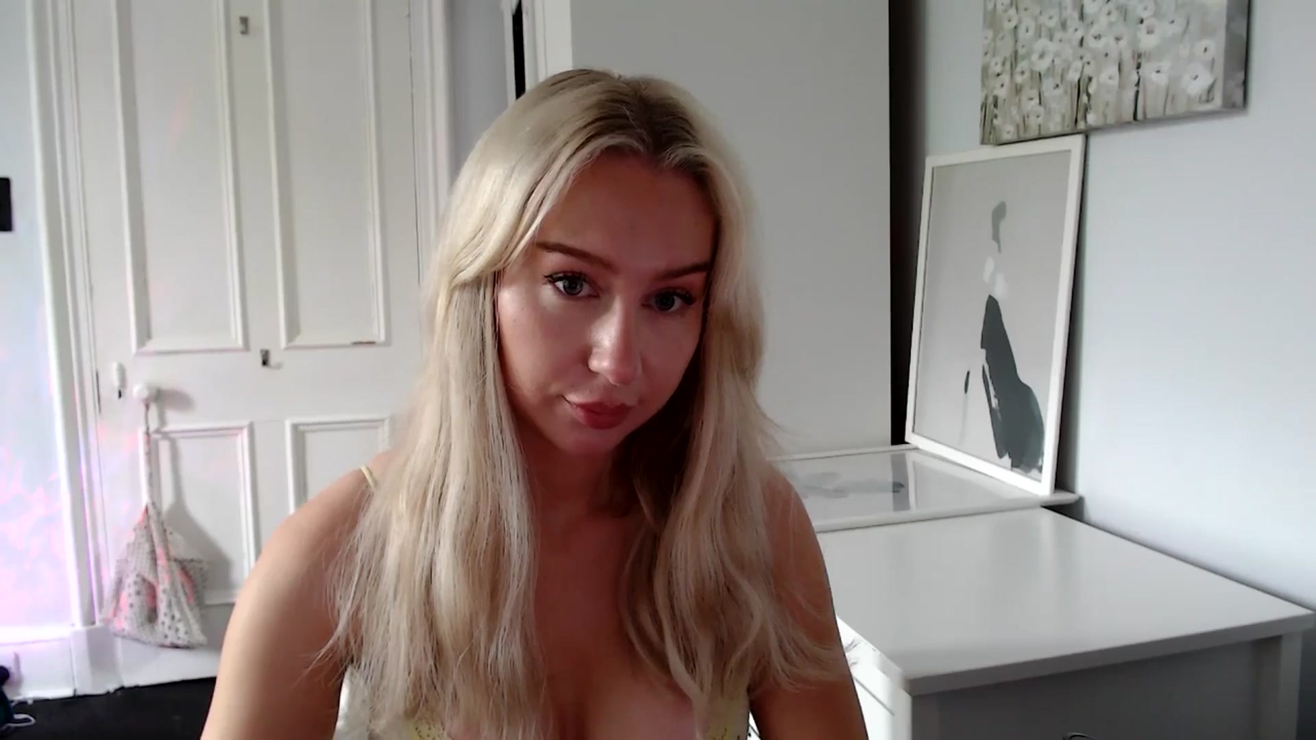 Gallery image thumbnail from British_Cutie's myfreecams stream on, 06/08/2025, 10:45 image 18 of 20