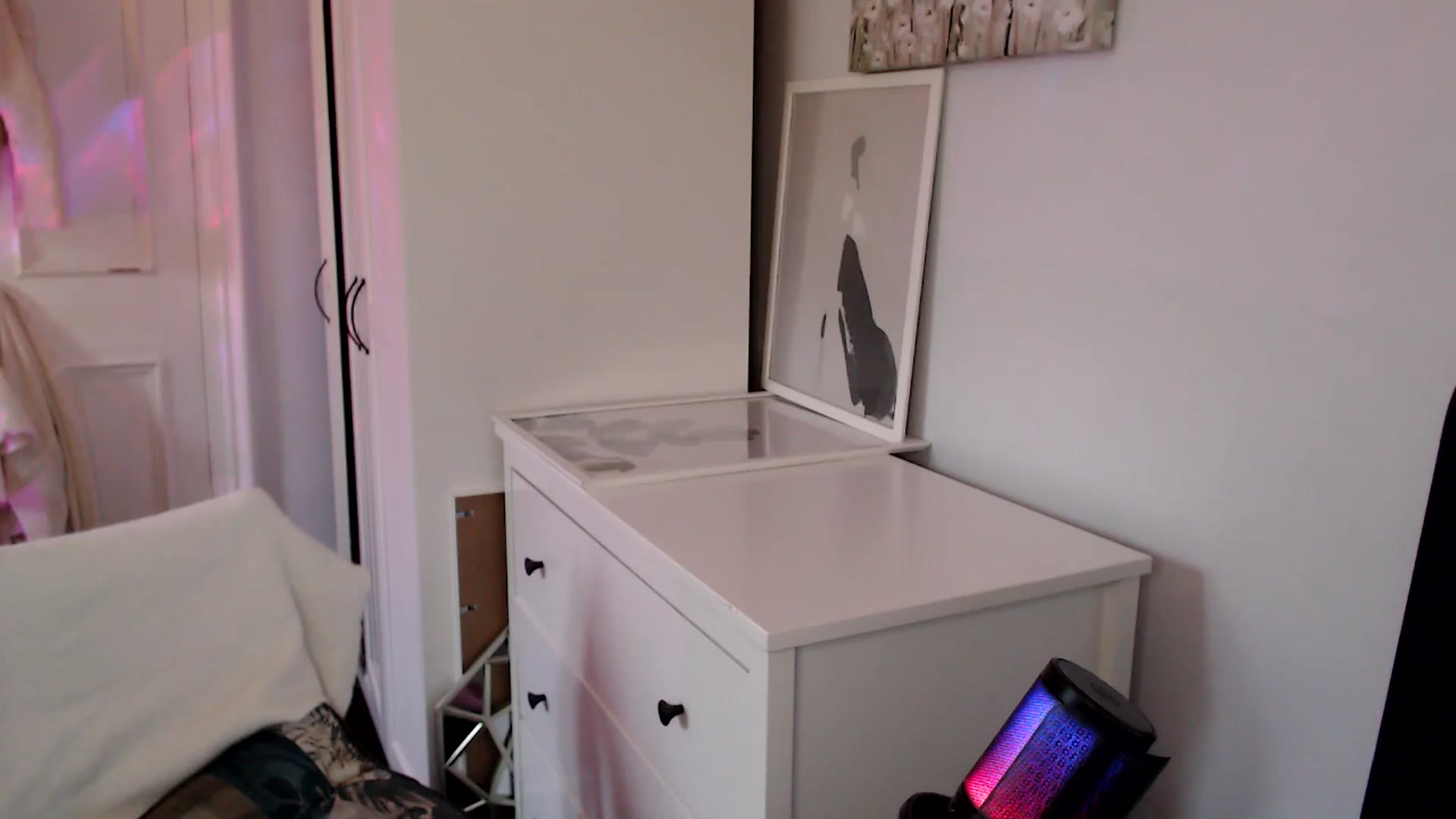 Gallery image thumbnail from British_Cutie's myfreecams stream on, 06/09/2025, 19:20 image 15 of 20
