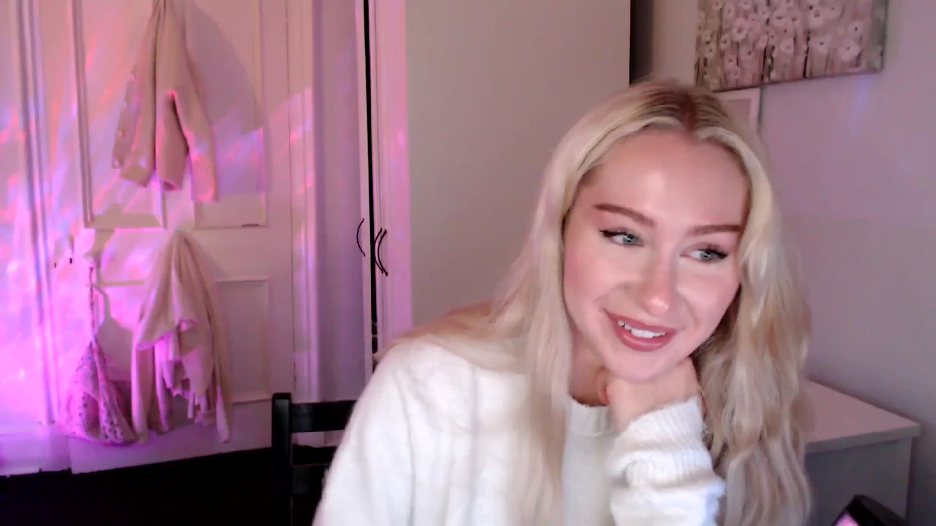 Gallery image thumbnail from British_Cutie's myfreecams stream on, 06/09/2025, 20:23 image 7 of 20