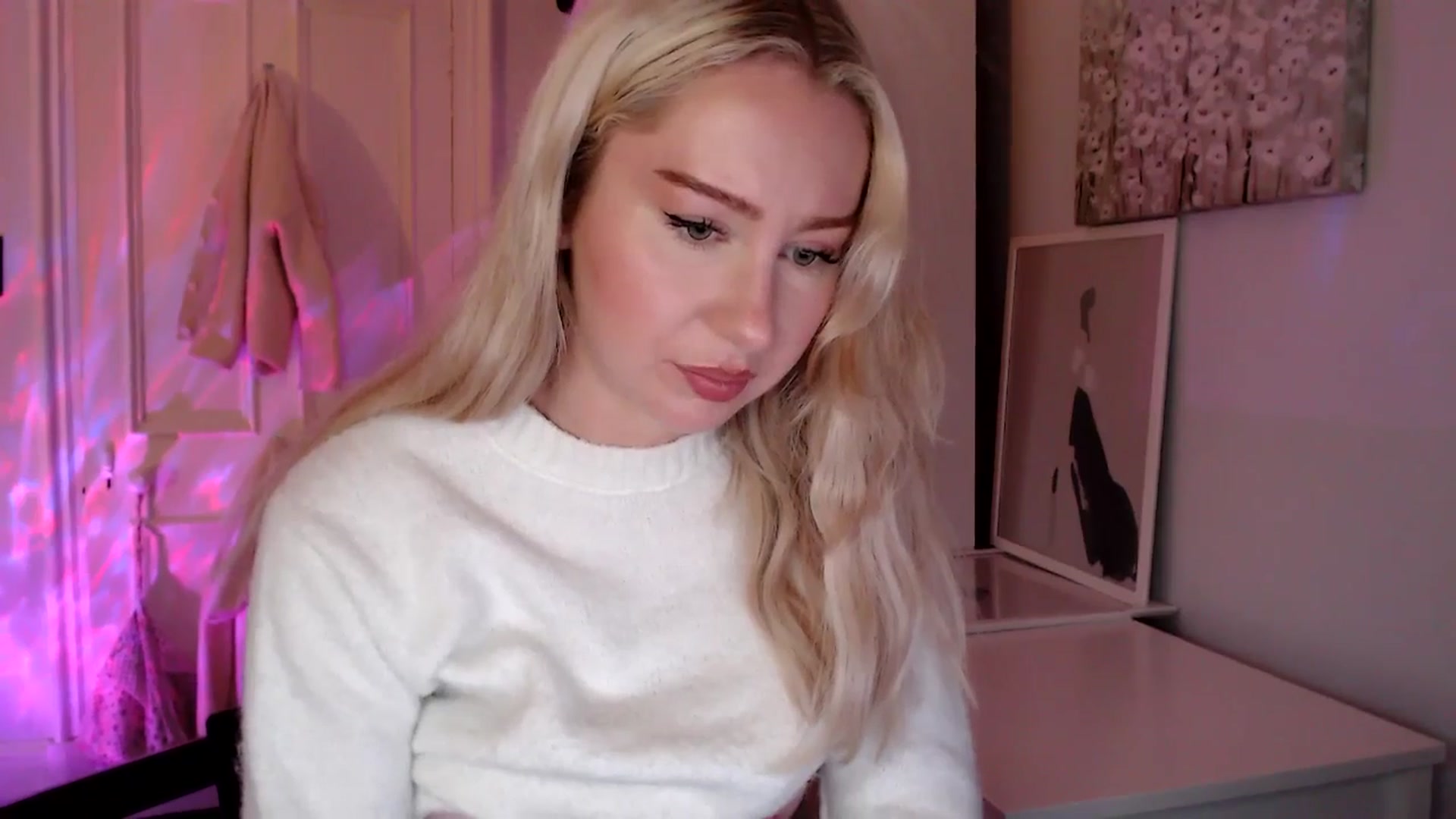 Gallery image thumbnail from British_Cutie's myfreecams stream on, 06/09/2025, 20:23 image 18 of 20