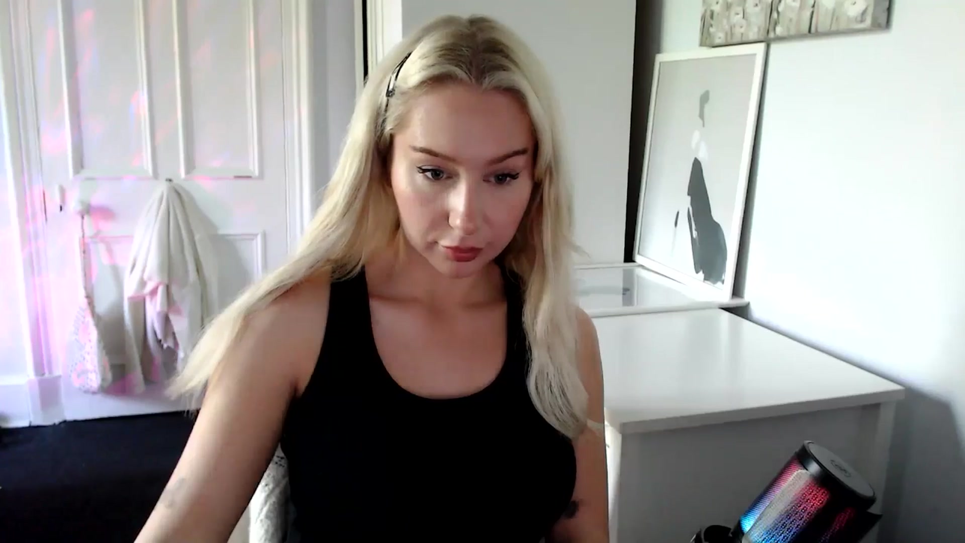 Gallery image thumbnail from British_Cutie's myfreecams stream on, 06/10/2025, 16:49 image 11 of 20