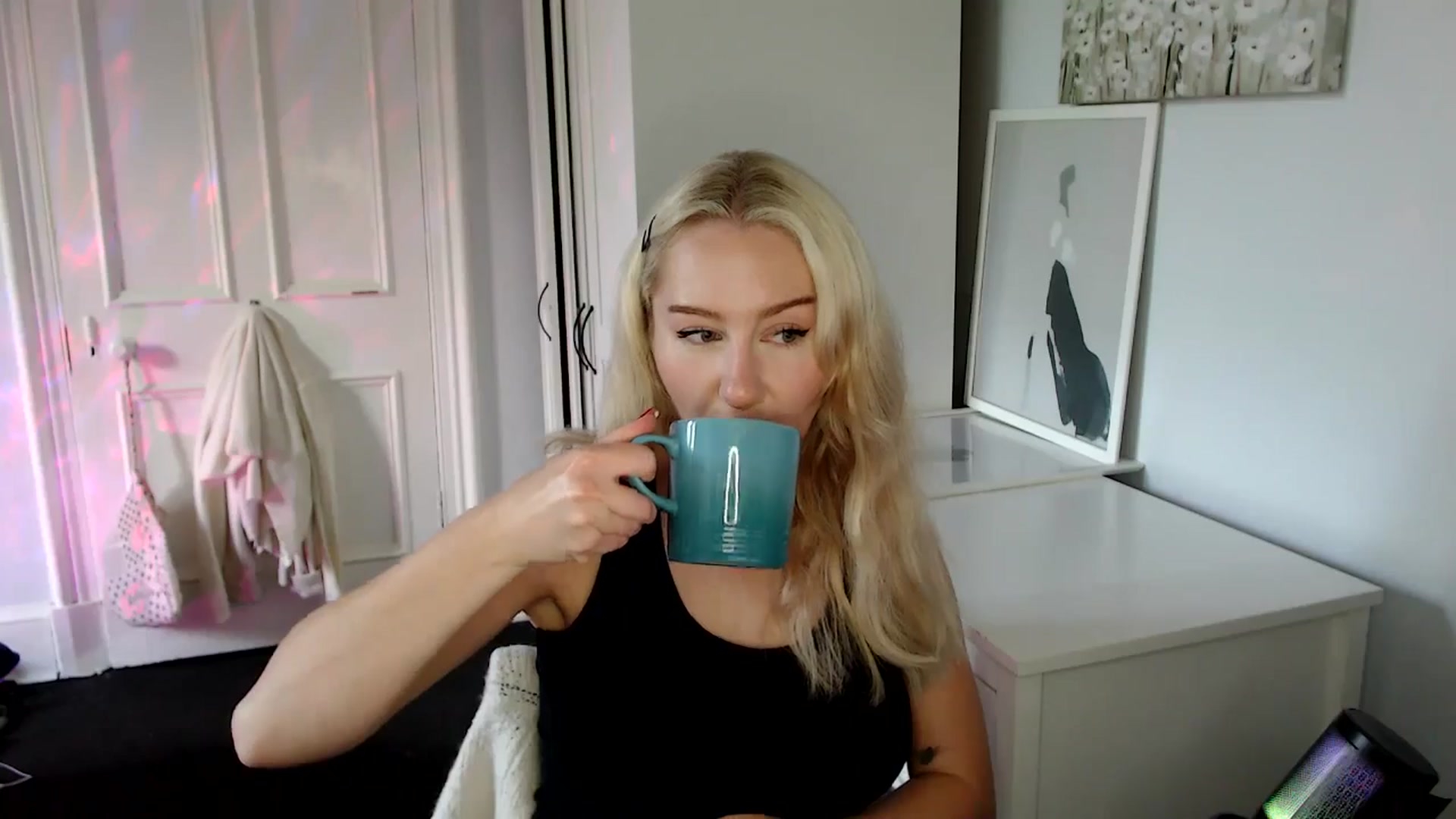 Gallery image thumbnail from British_Cutie's myfreecams stream on, 06/10/2025, 16:49 image 2 of 20