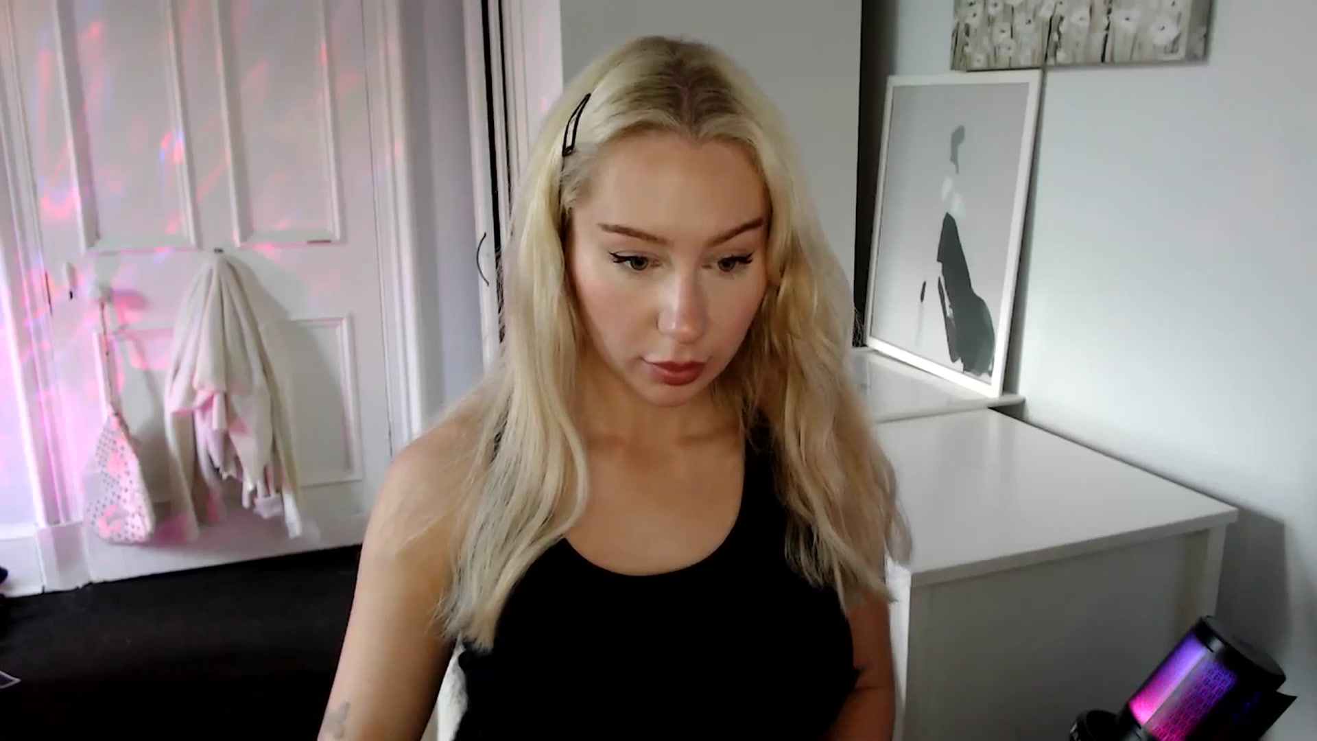 Gallery image thumbnail from British_Cutie's myfreecams stream on, 06/10/2025, 16:49 image 5 of 20
