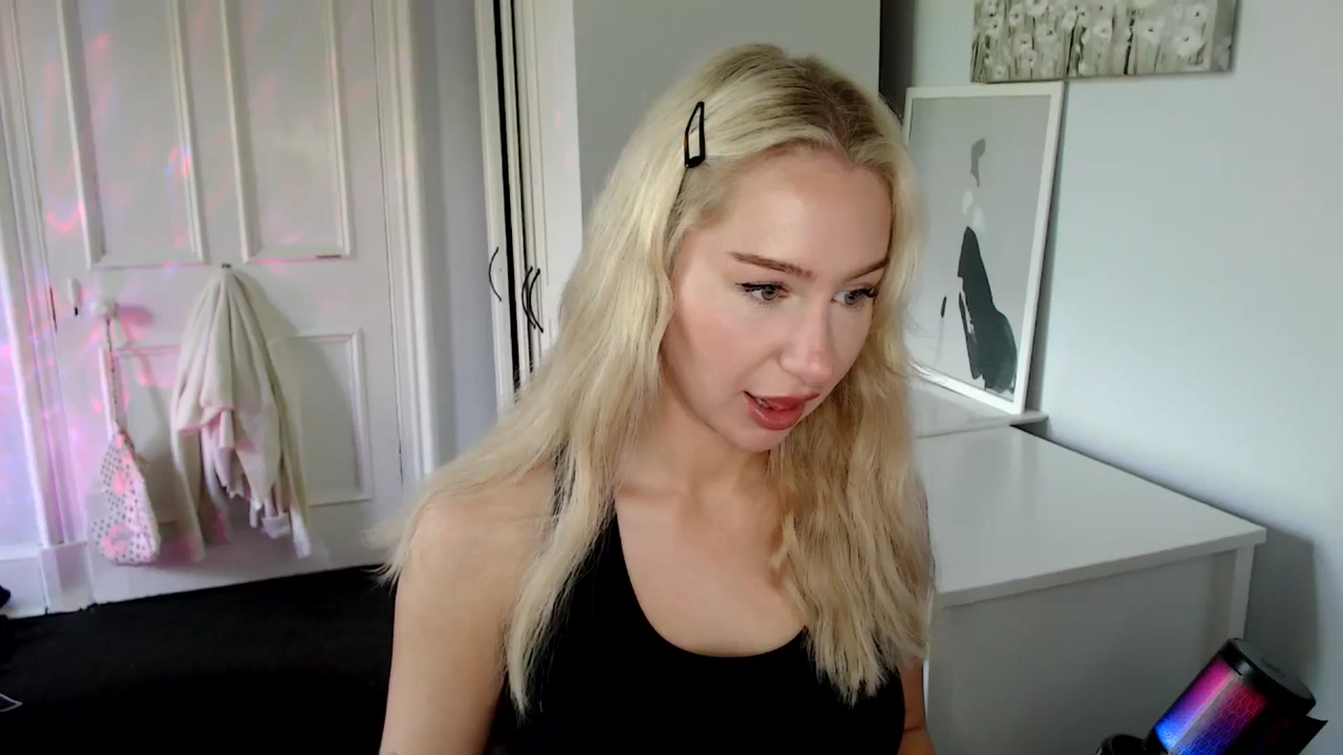 Gallery image thumbnail from British_Cutie's myfreecams stream on, 06/10/2025, 16:49 image 4 of 20