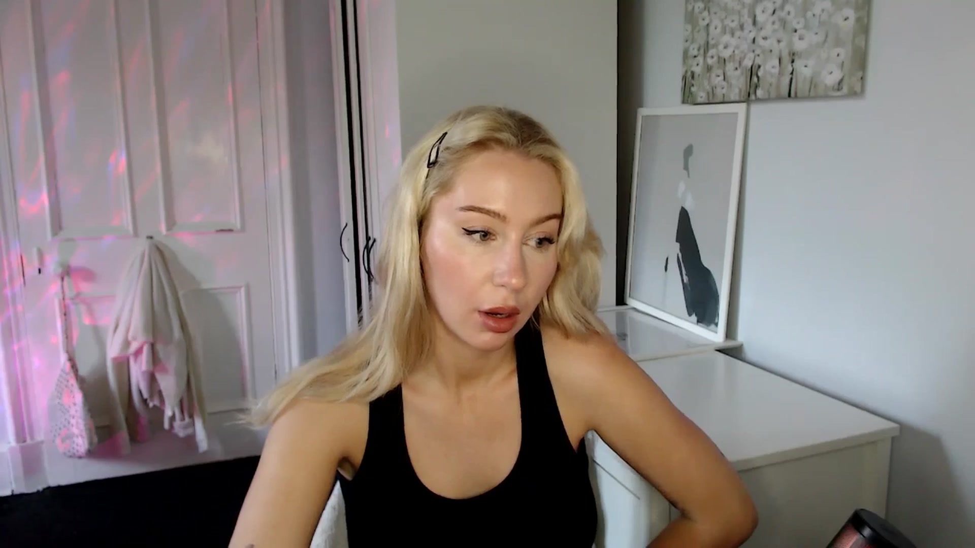 Gallery image thumbnail from British_Cutie's myfreecams stream on, 06/10/2025, 16:49 image 18 of 20