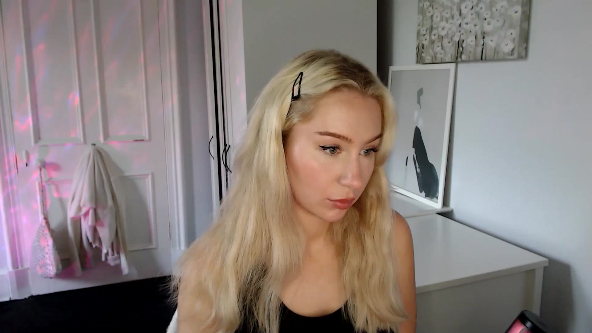 Gallery image thumbnail from British_Cutie's myfreecams stream on, 06/10/2025, 16:49 image 15 of 20