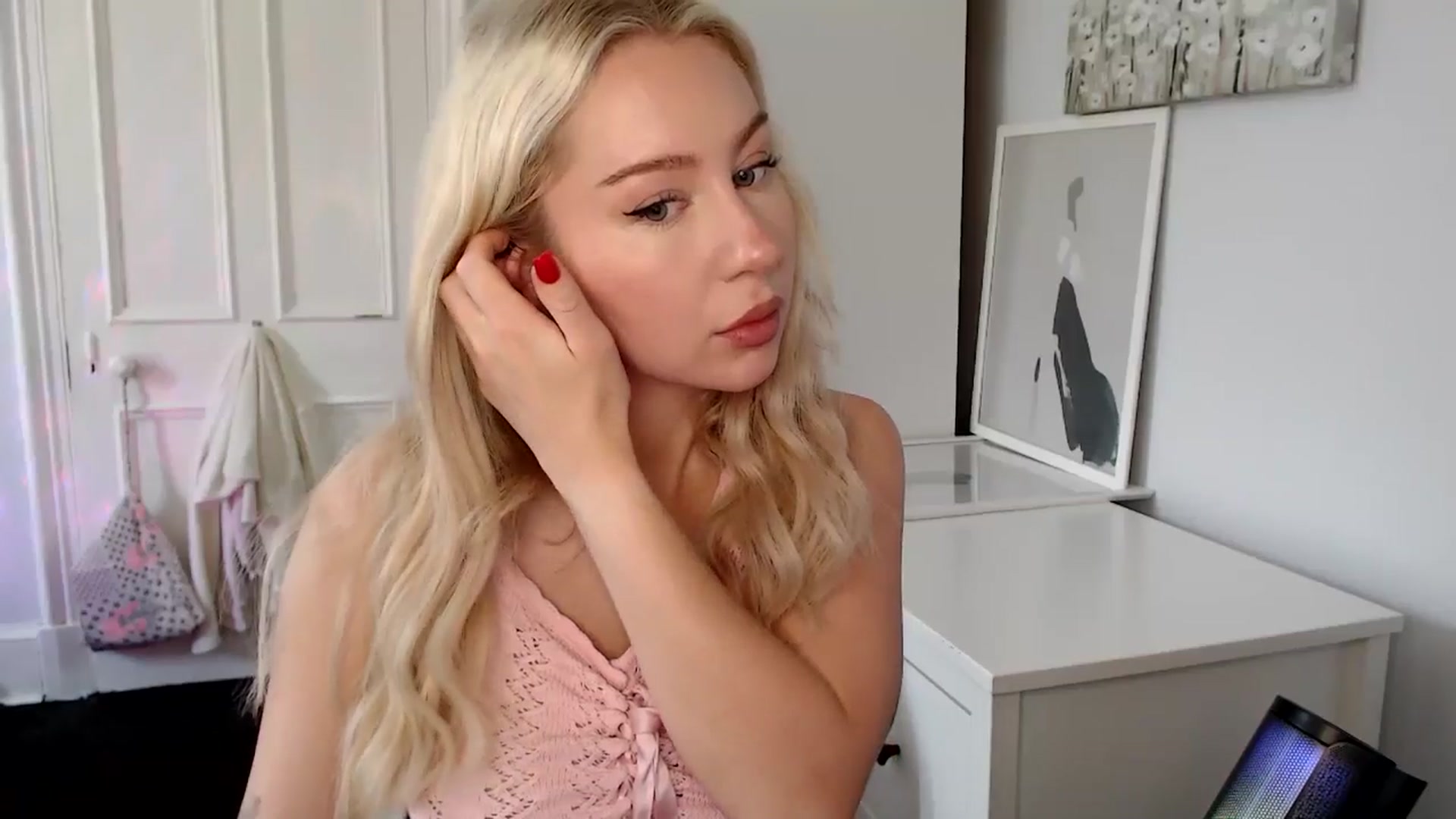 Gallery image thumbnail from British_Cutie's myfreecams stream on, 06/11/2025, 09:26 image 13 of 20