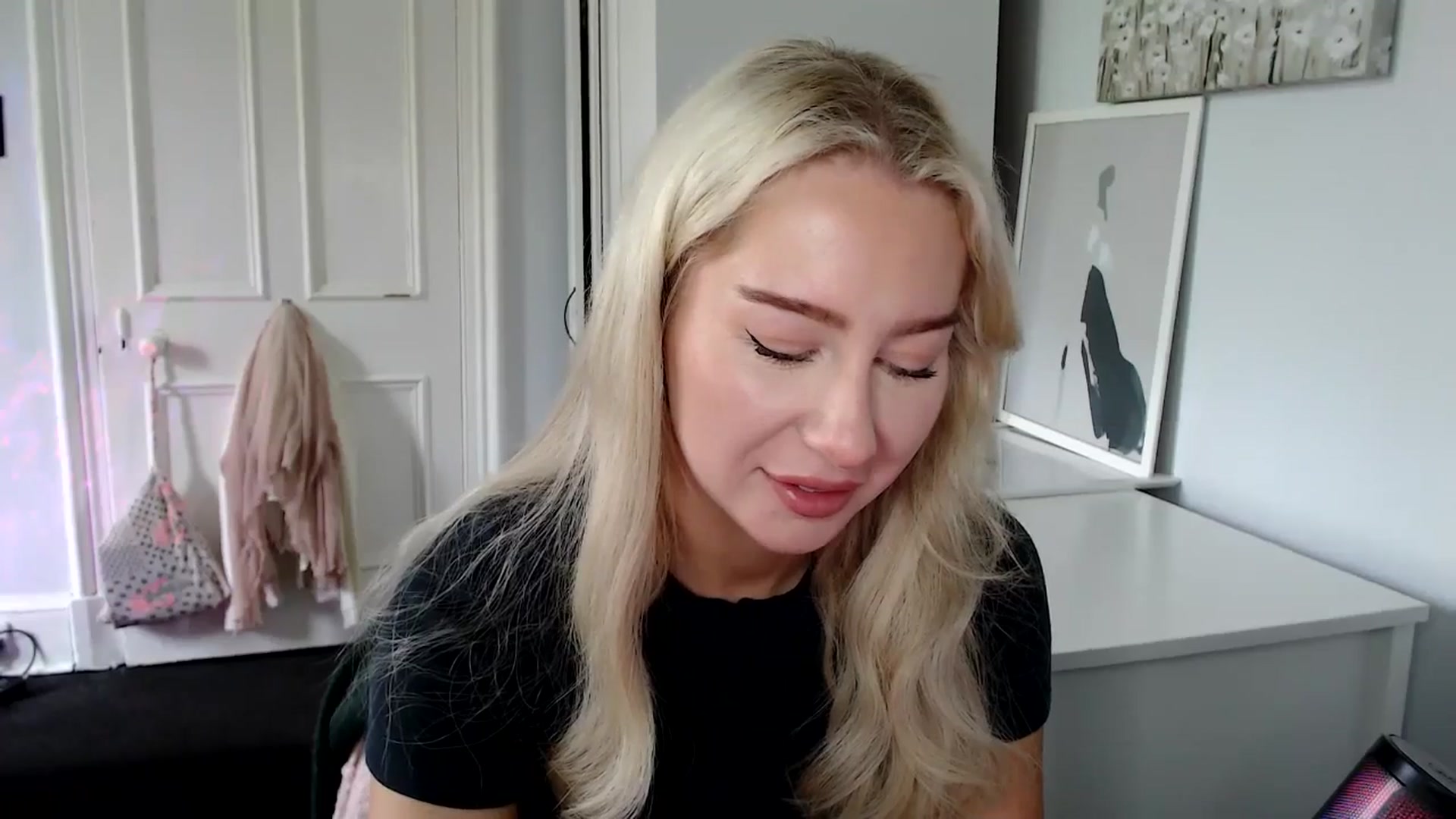Gallery image thumbnail from British_Cutie's myfreecams stream on, 06/12/2025, 14:58 image 5 of 20