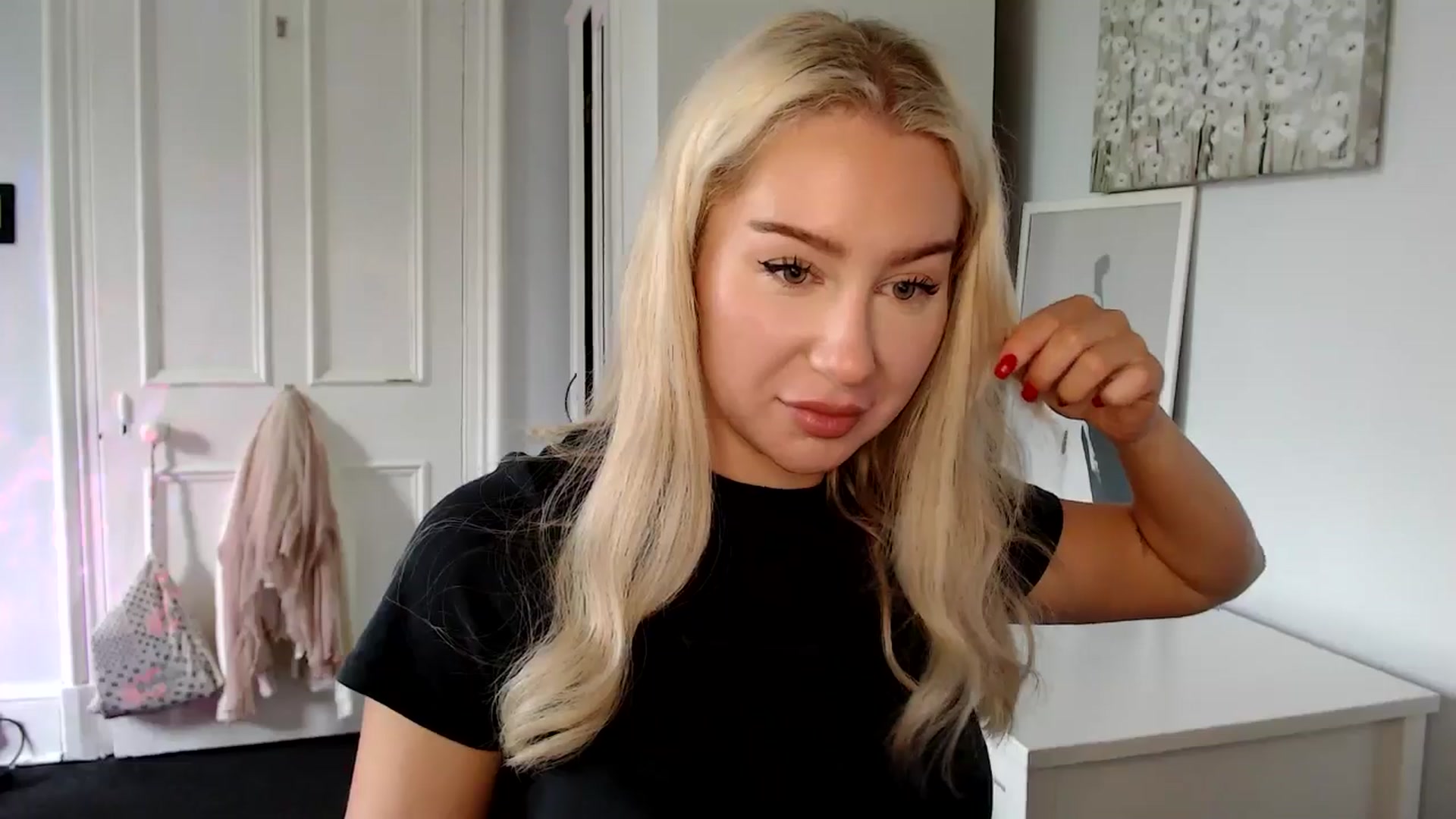 Gallery image thumbnail from British_Cutie's myfreecams stream on, 06/12/2025, 14:58 image 9 of 20