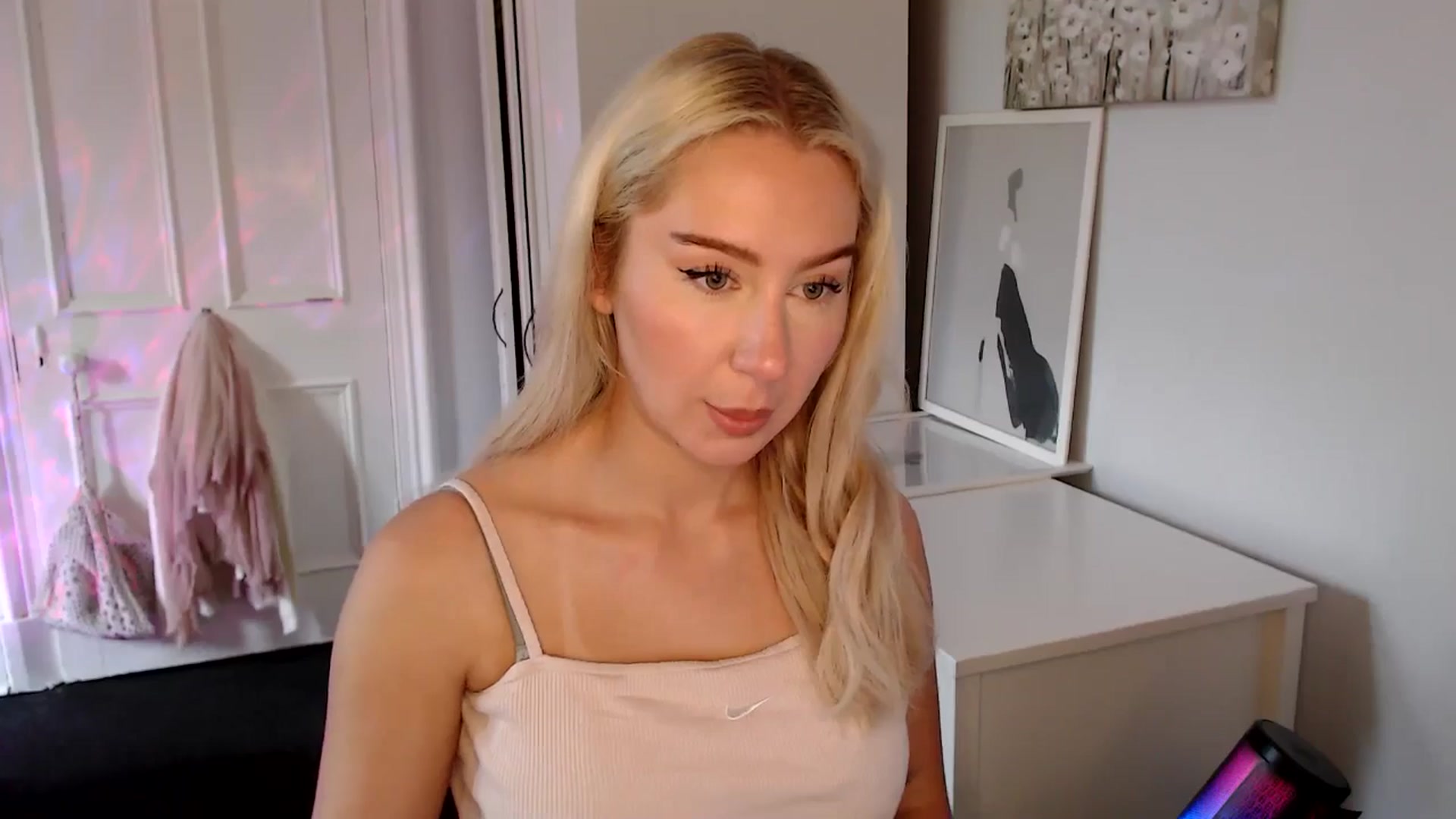 Gallery image thumbnail from British_Cutie's myfreecams stream on, 06/12/2025, 18:20 image 4 of 20