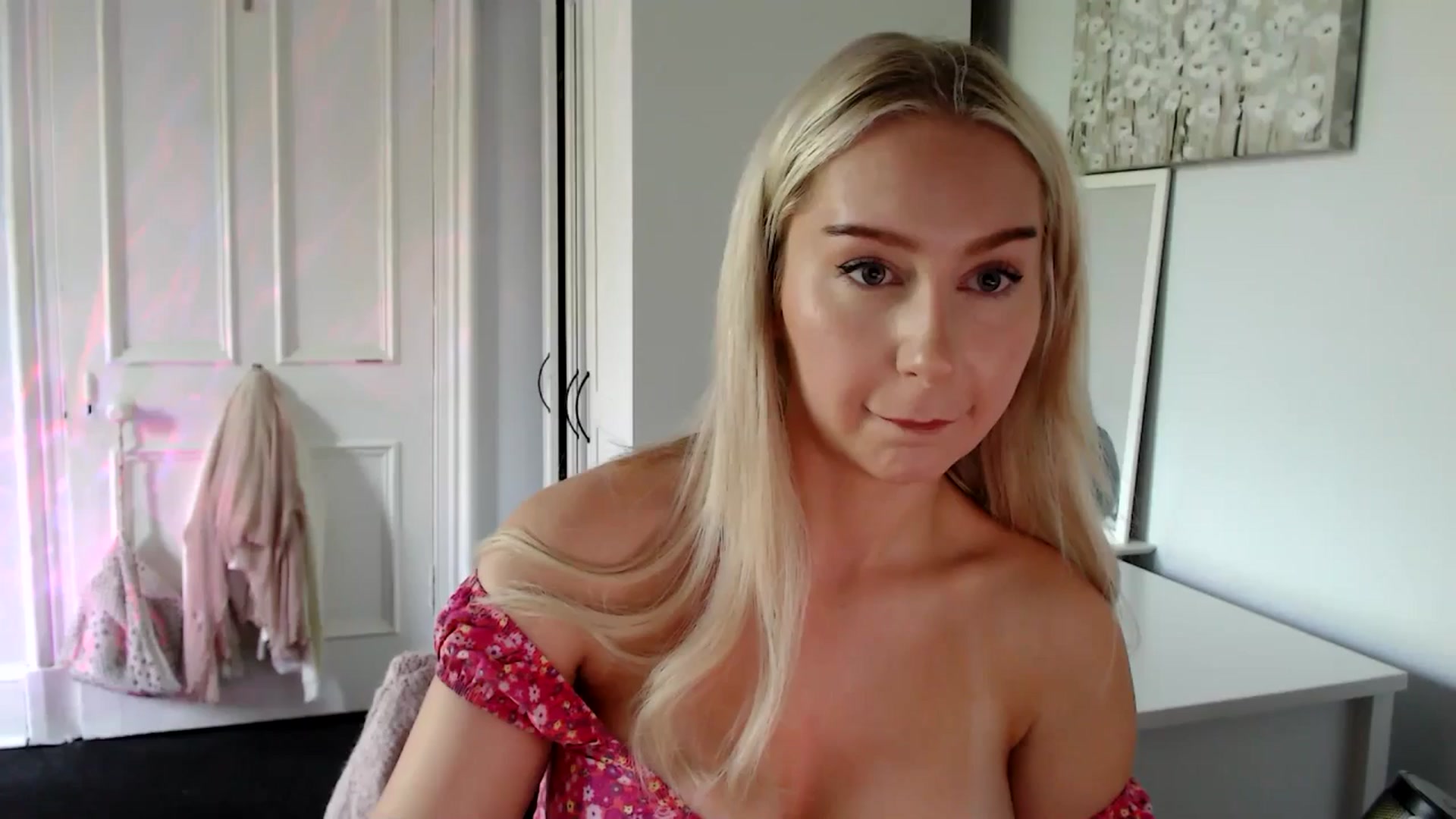 Gallery image thumbnail from British_Cutie's myfreecams stream on, 06/13/2025, 16:32 image 16 of 20