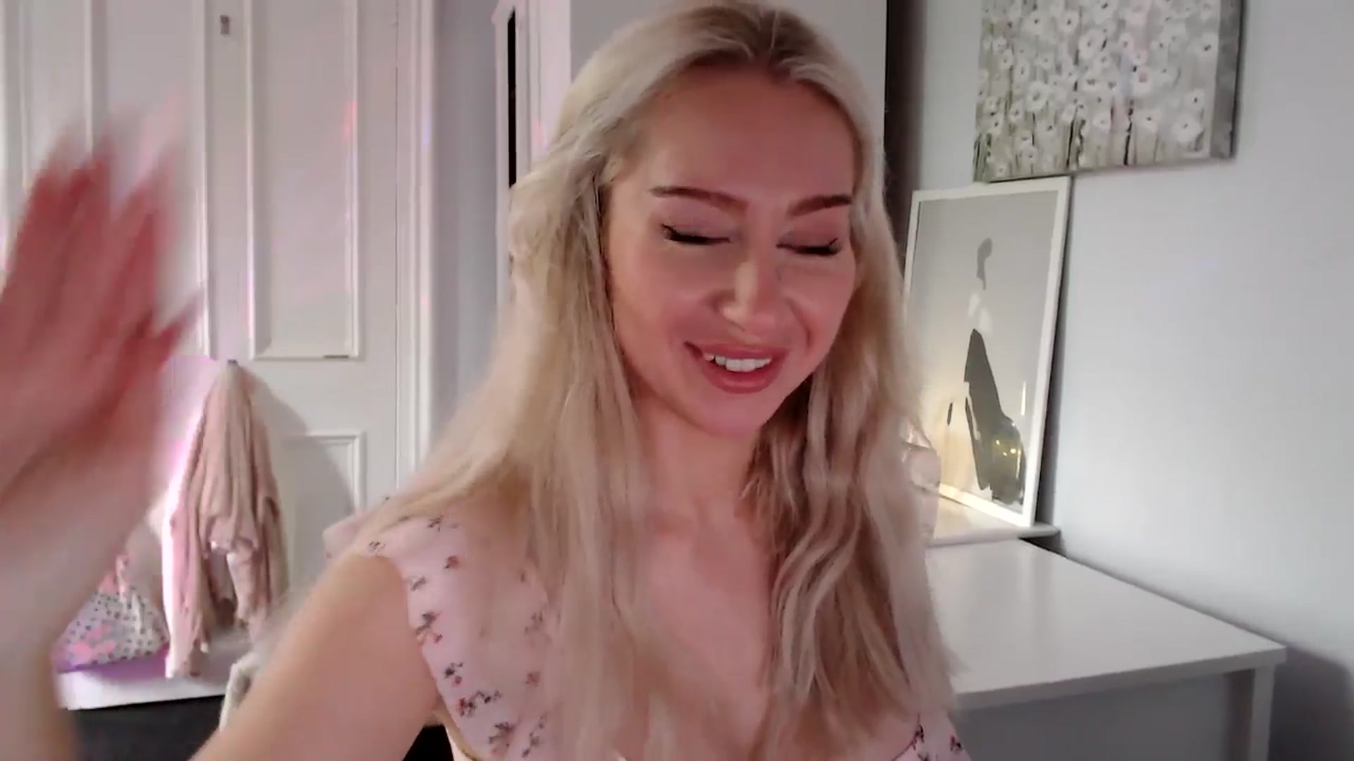 Gallery image thumbnail from British_Cutie's myfreecams stream on, 06/14/2025, 17:36 image 8 of 20