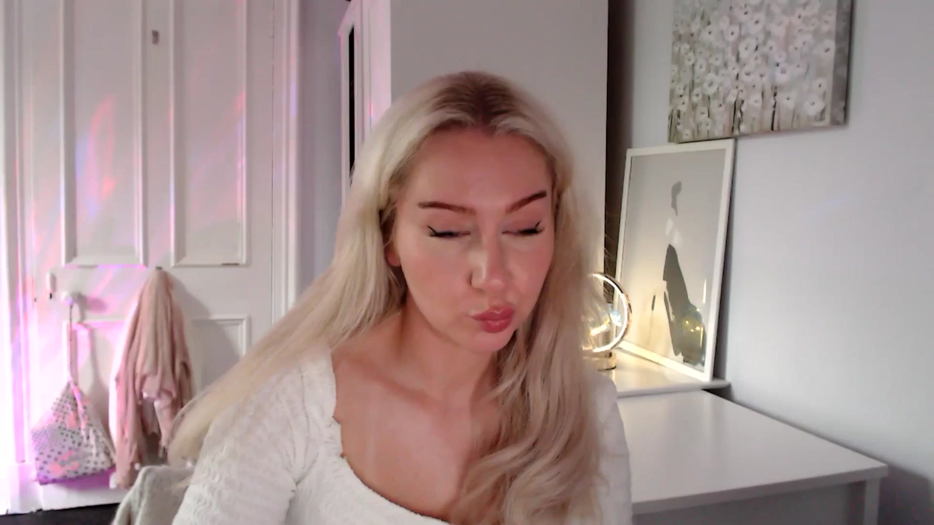 Gallery image thumbnail from British_Cutie's myfreecams stream on, 06/14/2025, 18:33 image 20 of 20