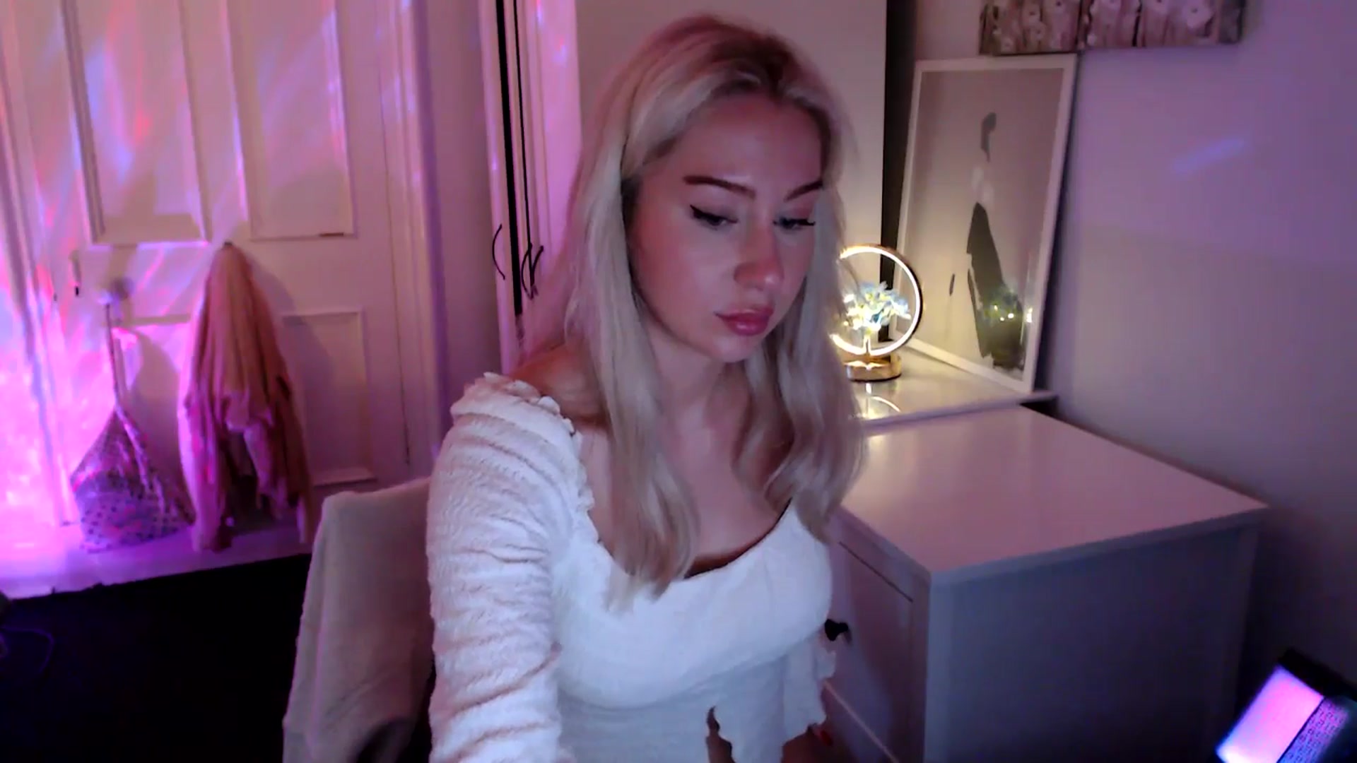 Gallery image thumbnail from British_Cutie's myfreecams stream on, 06/14/2025, 21:38 image 7 of 20
