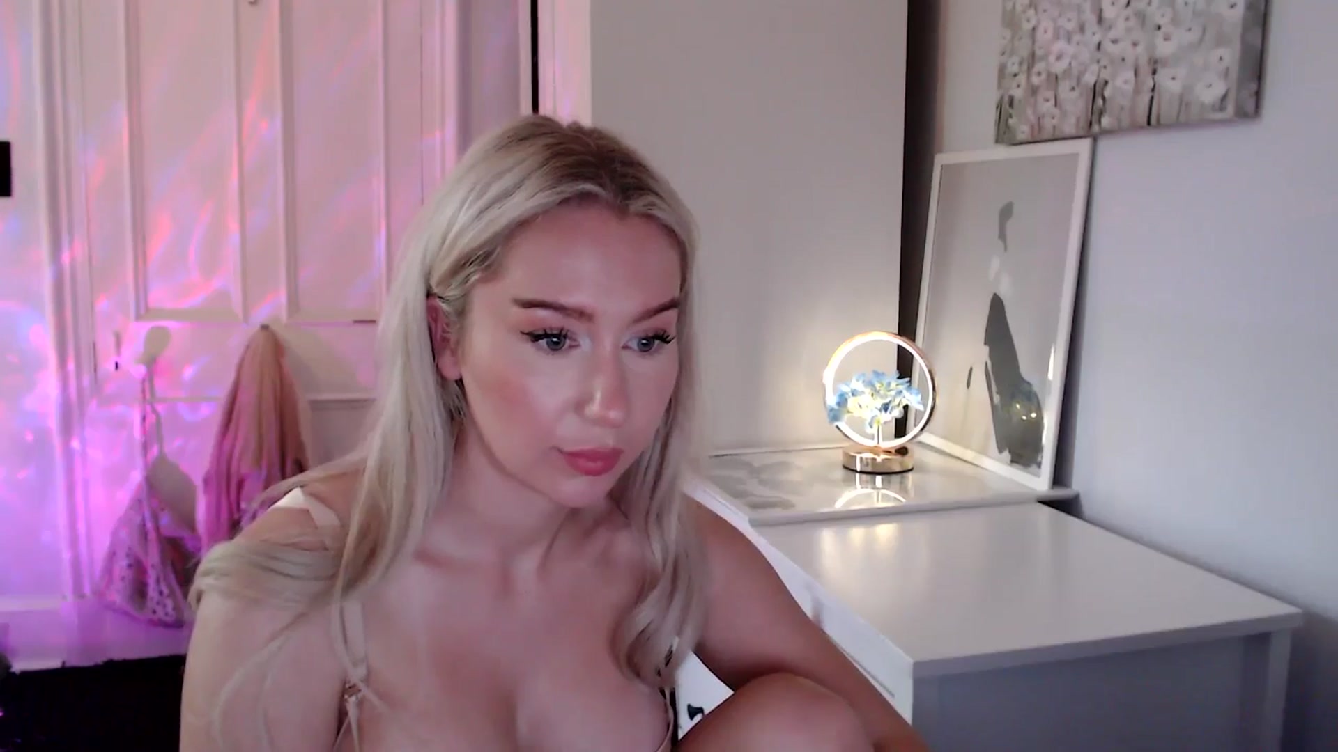 Gallery image thumbnail from British_Cutie's myfreecams stream on, 06/15/2025, 18:08 image 20 of 20