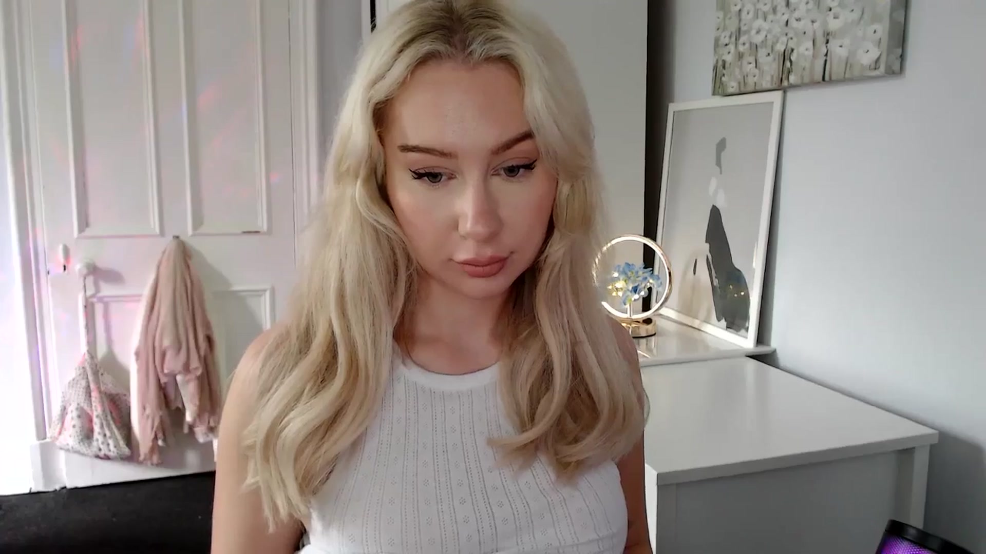 Gallery image thumbnail from British_Cutie's myfreecams stream on, 06/16/2025, 09:56 image 15 of 20