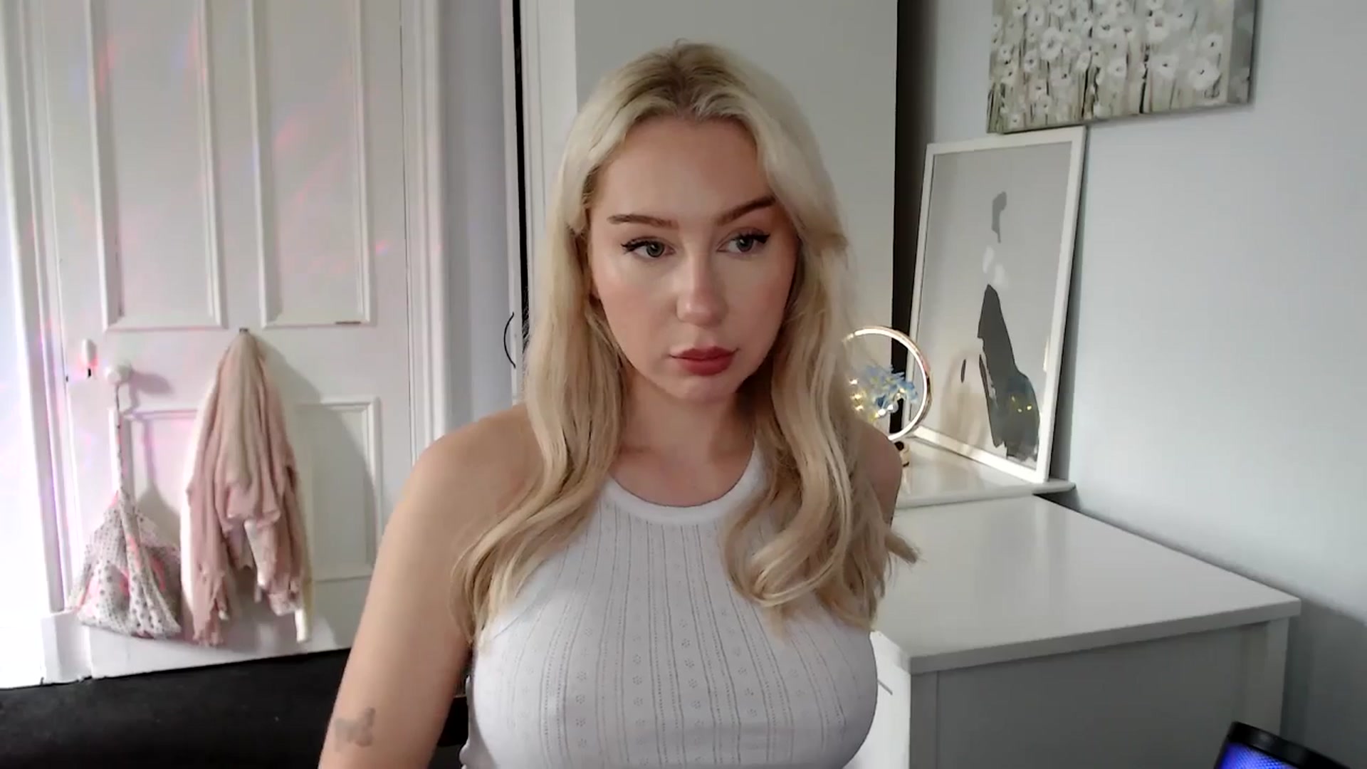 Gallery image thumbnail from British_Cutie's myfreecams stream on, 06/16/2025, 09:56 image 3 of 20