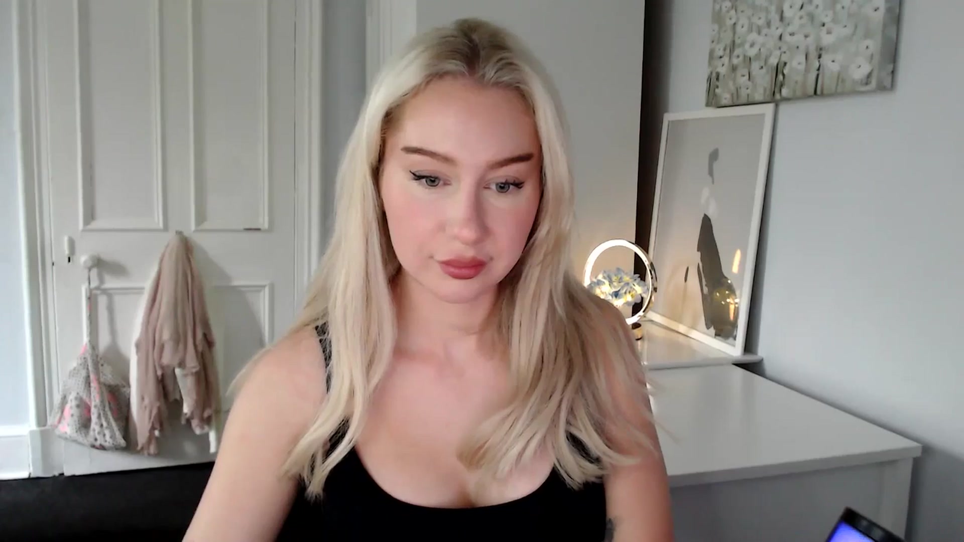 Gallery image thumbnail from British_Cutie's myfreecams stream on, 06/16/2025, 19:20 image 3 of 20