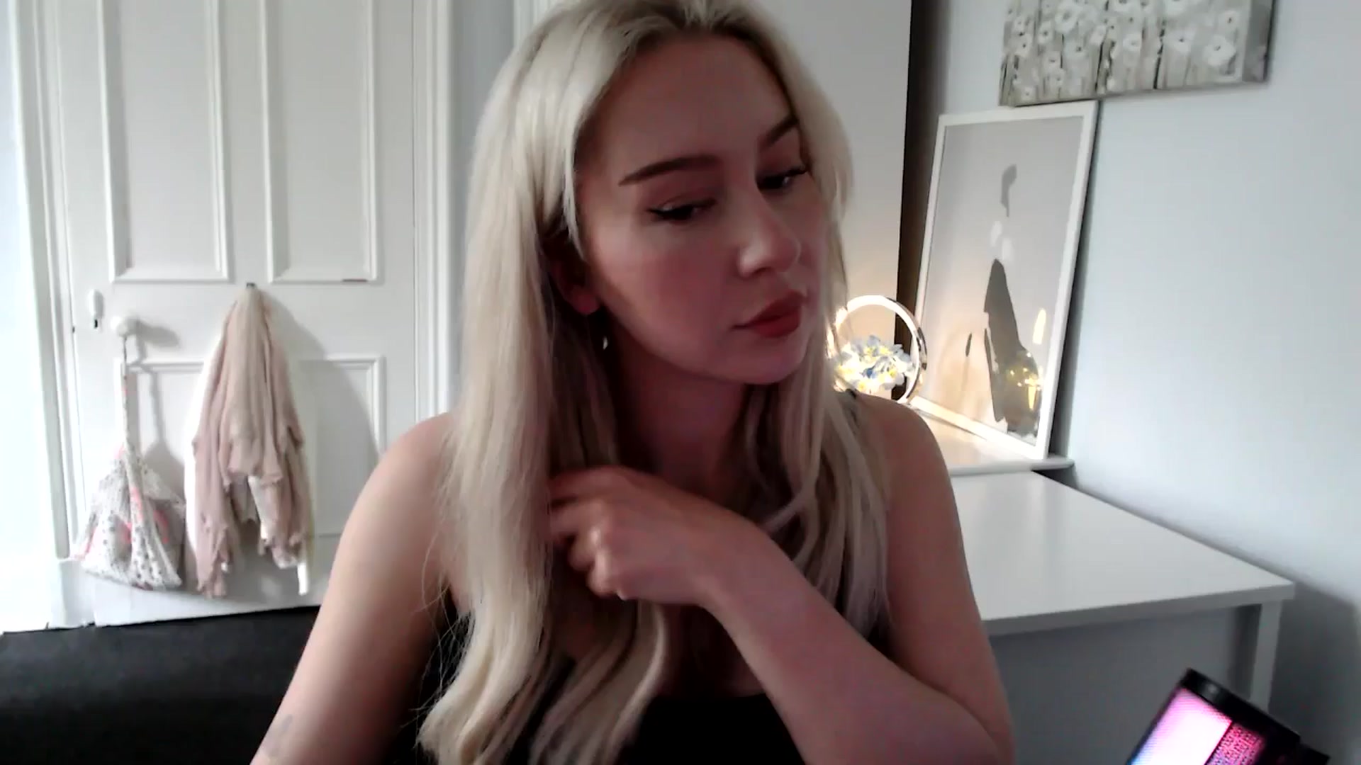 Gallery image thumbnail from British_Cutie's myfreecams stream on, 06/16/2025, 19:20 image 1 of 20