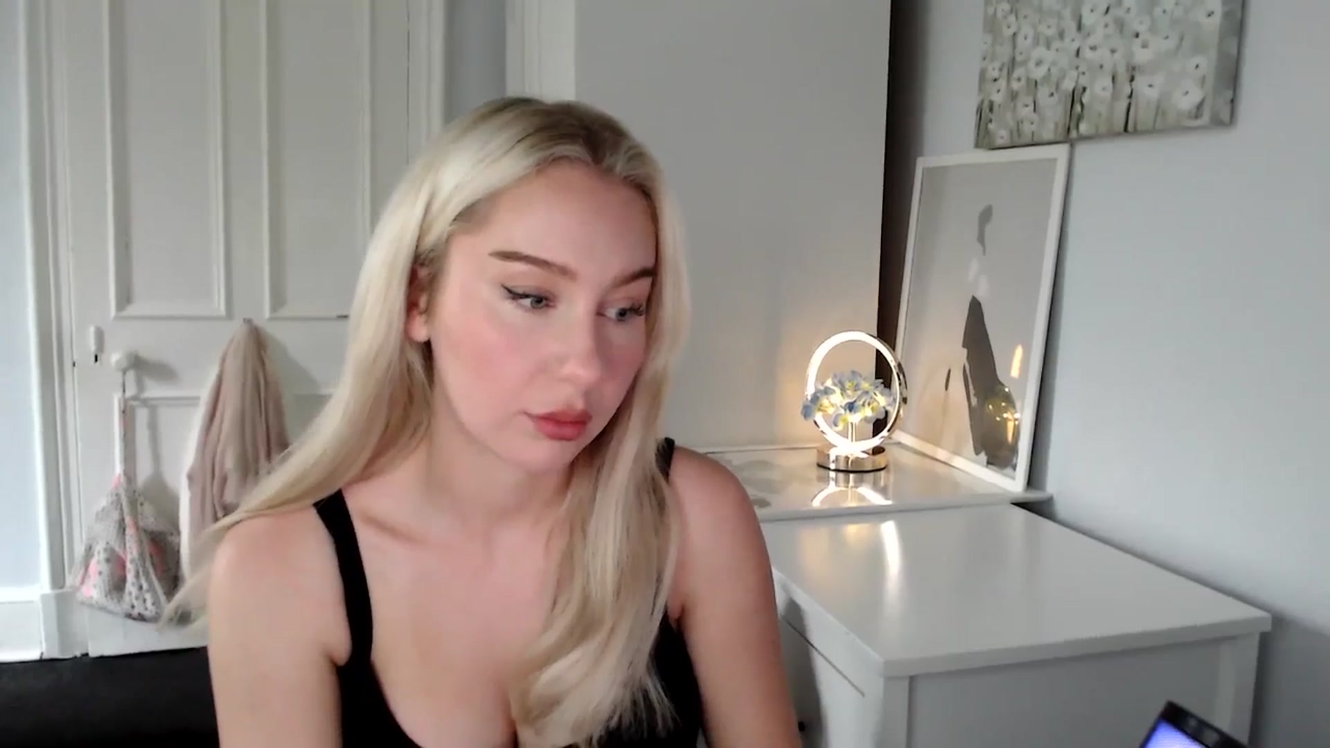 Gallery image thumbnail from British_Cutie's myfreecams stream on, 06/16/2025, 19:20 image 4 of 20