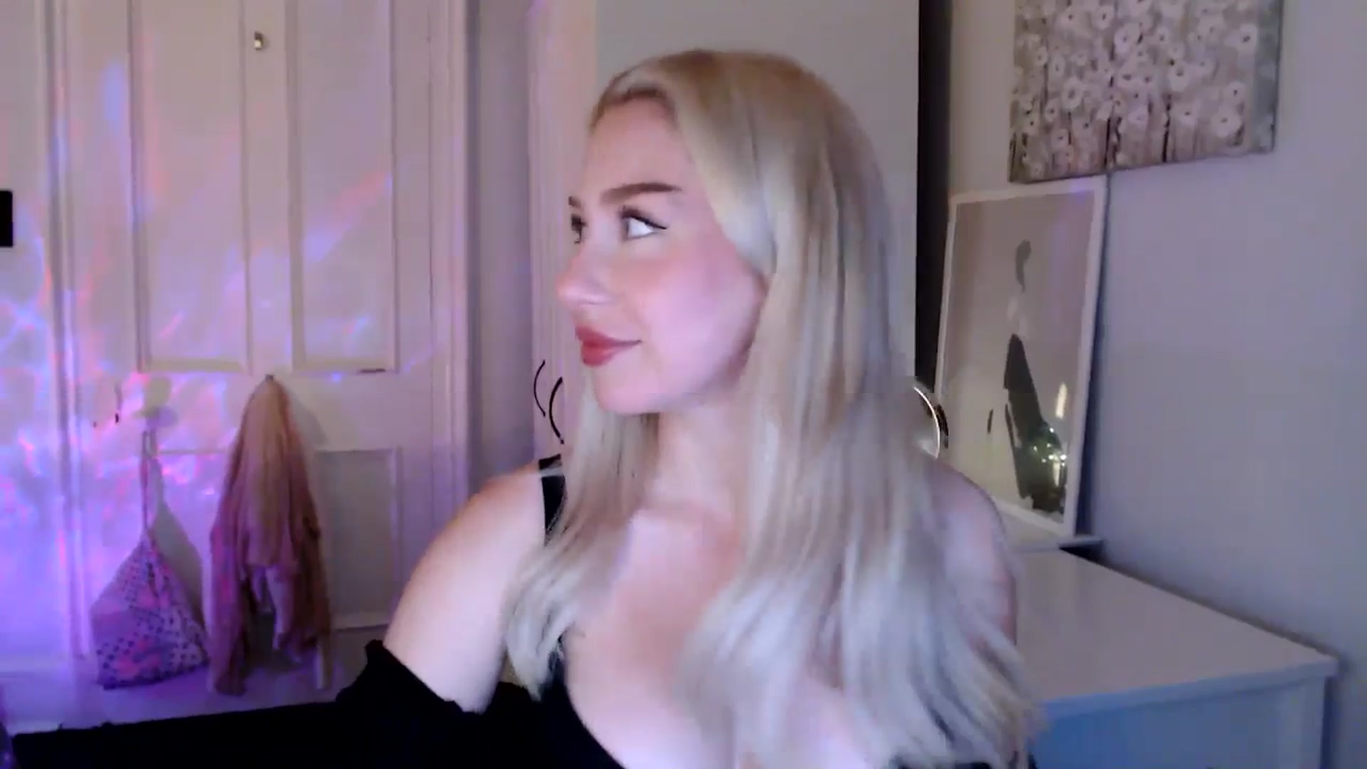 Gallery image thumbnail from British_Cutie's myfreecams stream on, 06/16/2025, 21:07 image 16 of 20