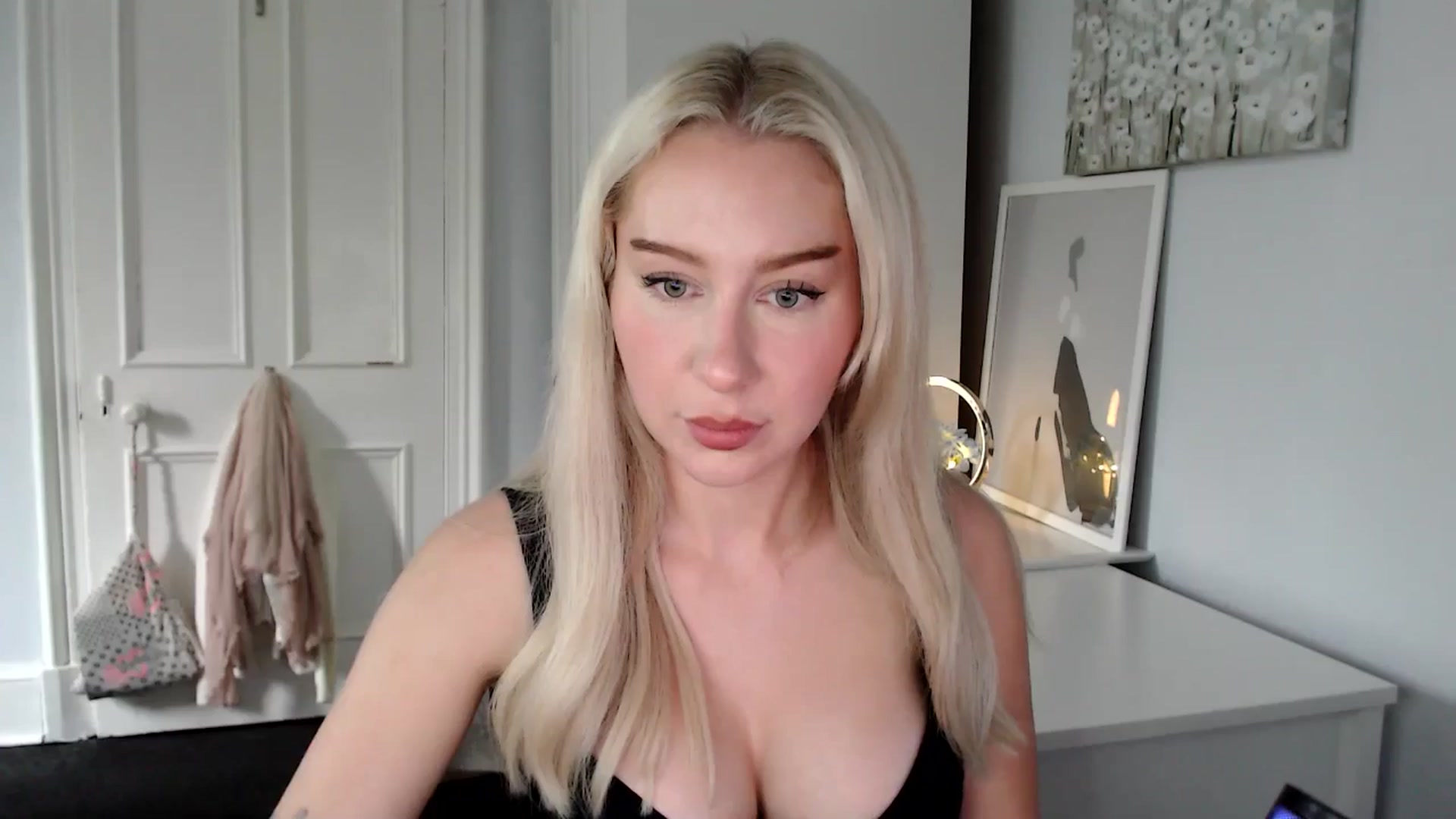 Gallery image thumbnail from British_Cutie's myfreecams stream on, 06/16/2025, 21:07 image 1 of 20