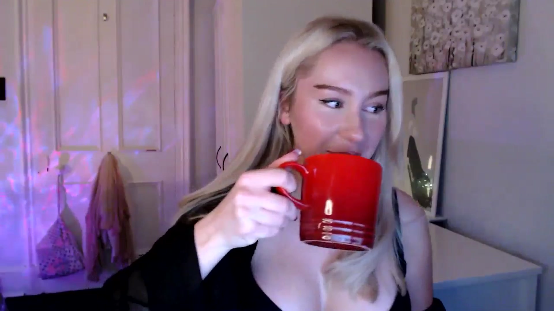 Gallery image thumbnail from British_Cutie's myfreecams stream on, 06/16/2025, 21:07 image 17 of 20