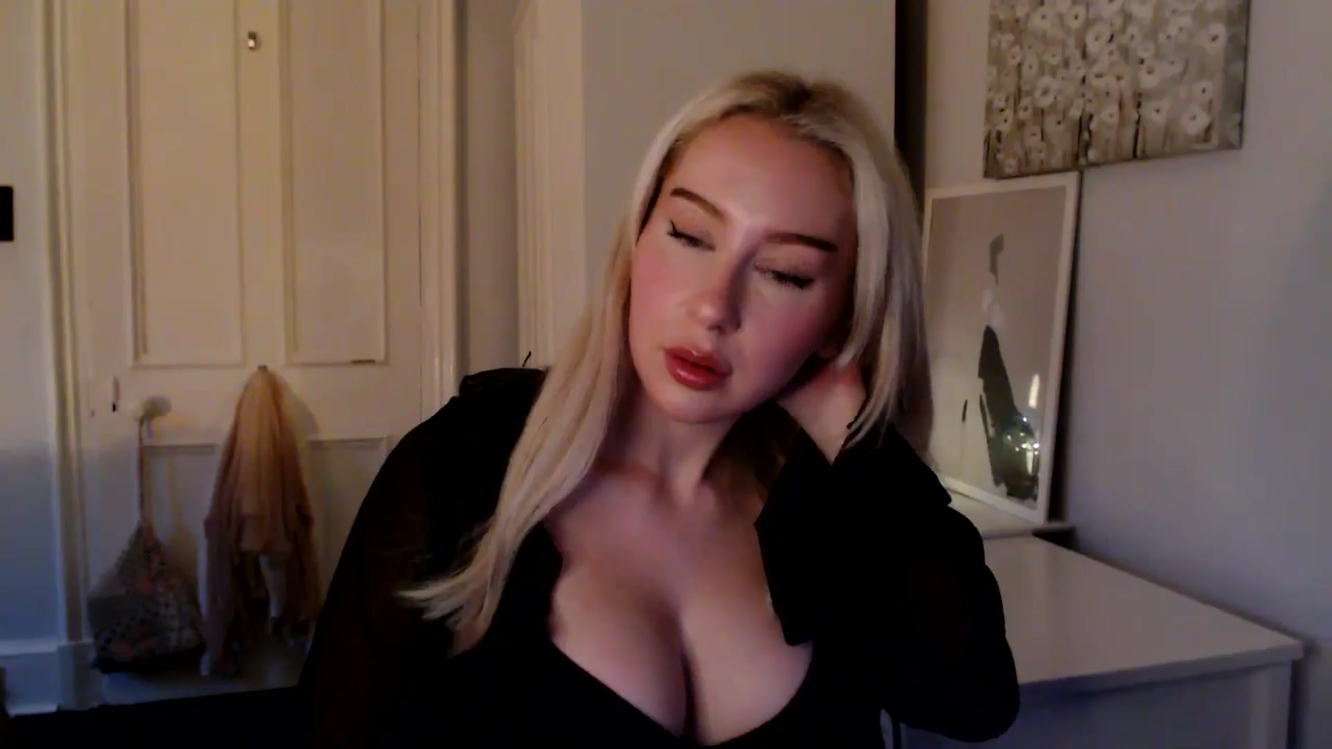 Gallery image thumbnail from British_Cutie's myfreecams stream on, 06/16/2025, 21:07 image 15 of 20